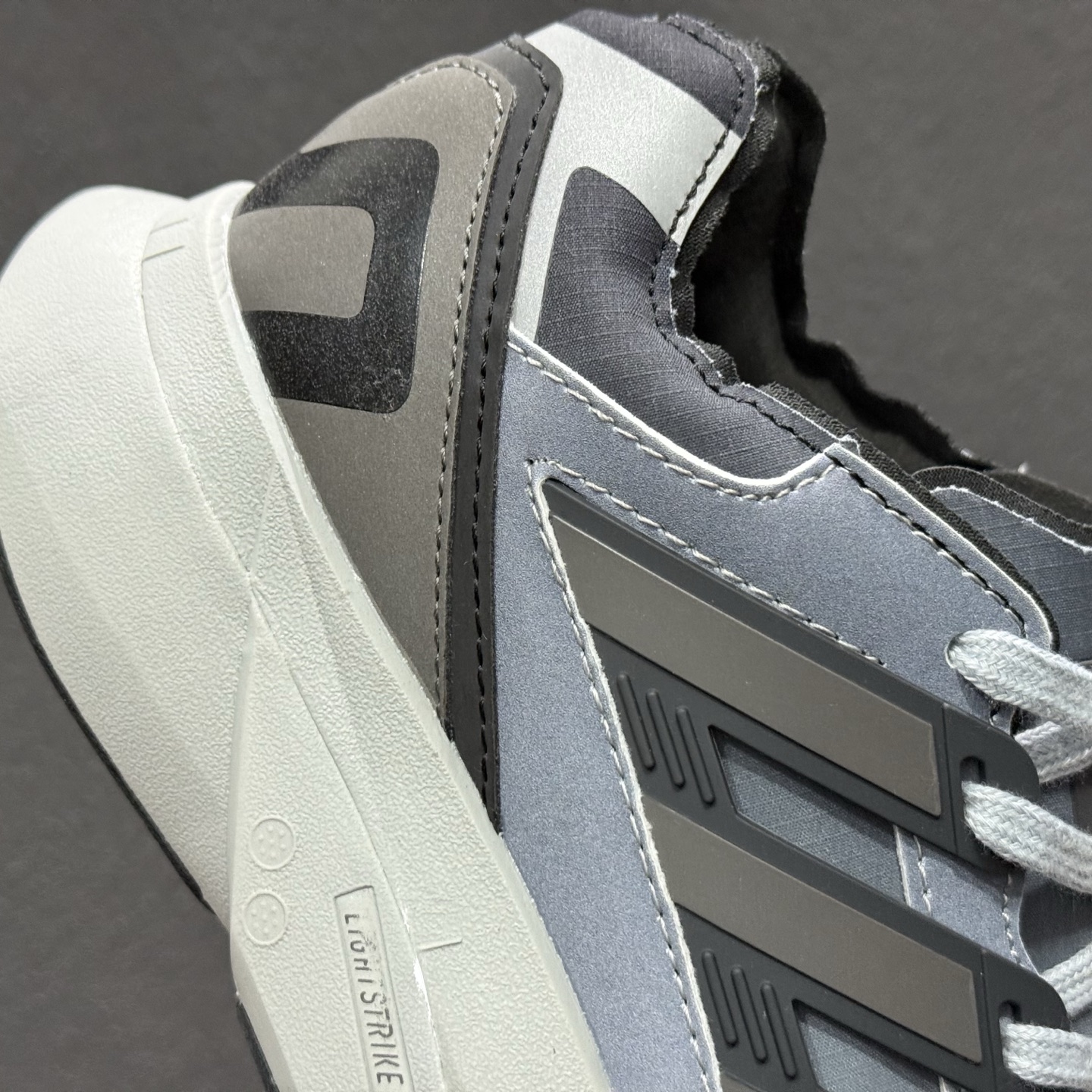 ADIDAS EQUIPMENT ADIOS PRO 舒适百搭防滑耐磨 阿迪达斯 低帮跑步鞋 JQ3270-111 ADIDAS EQUIPMENT ADIOS PRO 舒适百搭防滑耐磨 阿迪达斯 低帮跑步鞋 JQ3270-111