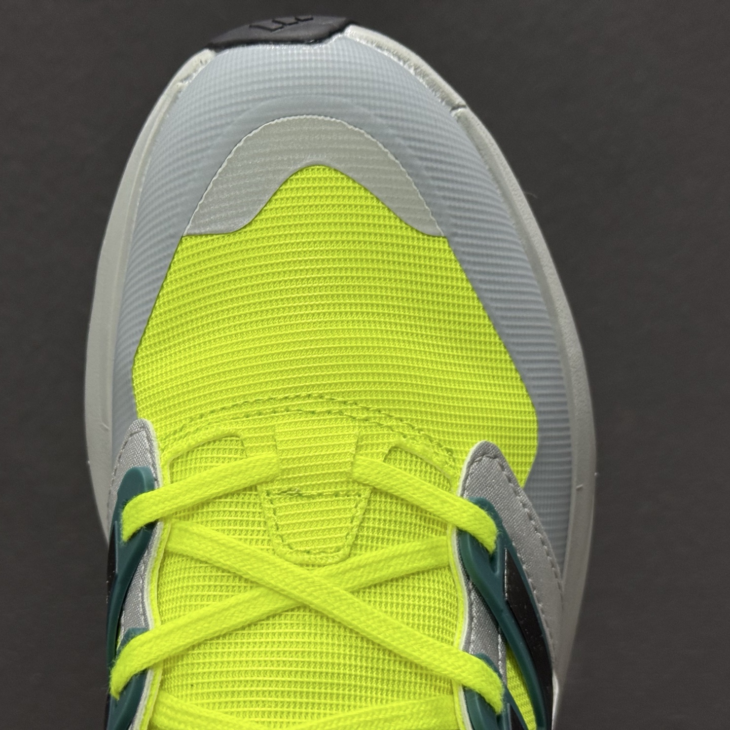 ADIDAS EQUIPMENT ADIOS PRO 舒适百搭防滑耐磨 阿迪达斯 低帮跑步鞋 JR1166-111