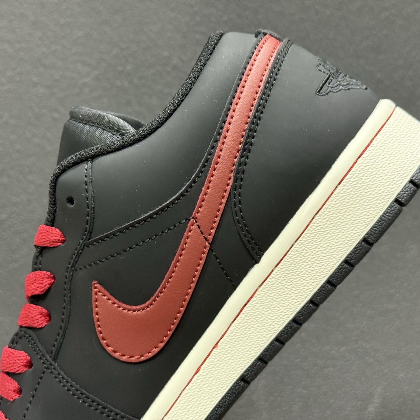 新版出货 乔丹 Air Jordan 1 AJ1经典复古经典低帮百搭文化篮球鞋 553558-040