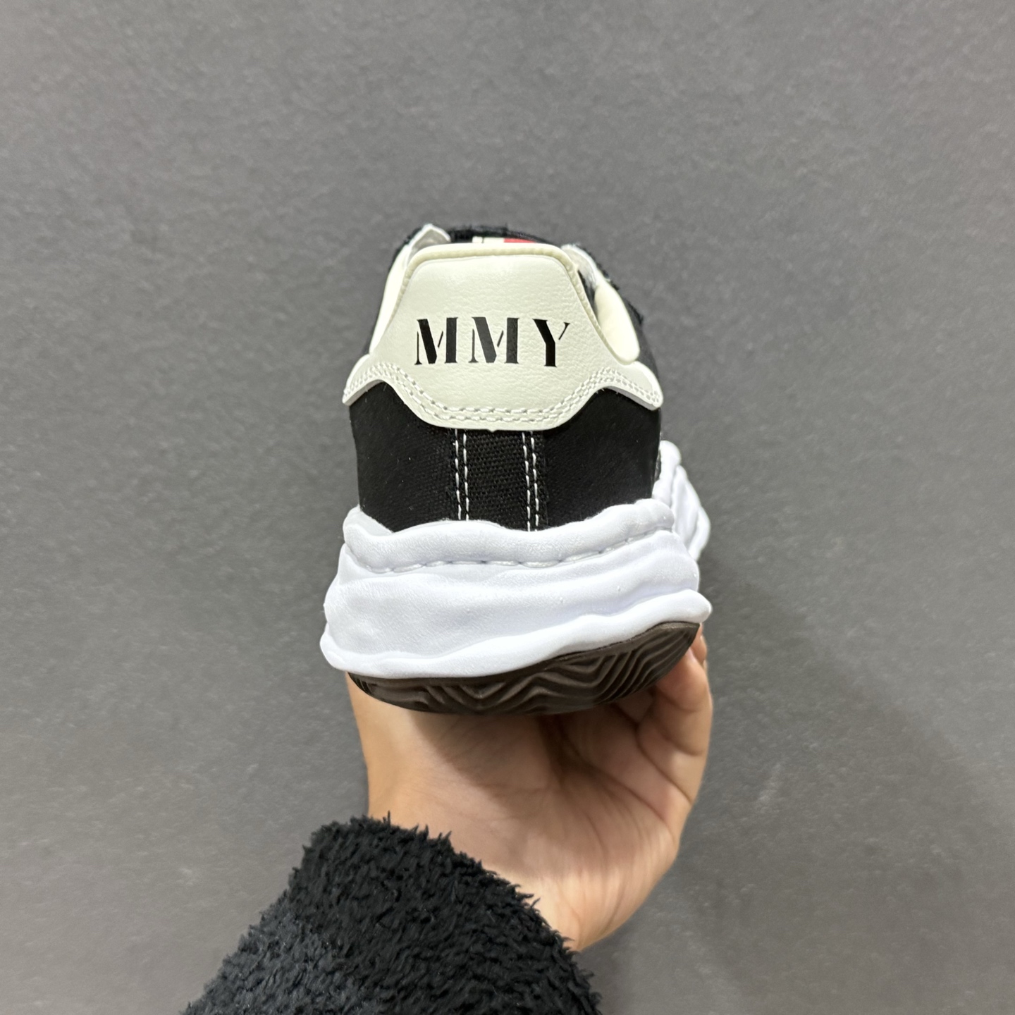 余文乐挚爱单品 MMY Blakey 脏脏鞋 AMIRI骨头鞋同款 复古溶解风运动鞋 余文乐挚爱单品 MMY Blakey 脏脏鞋 AMIRI骨头鞋同款 复古溶解风运动鞋