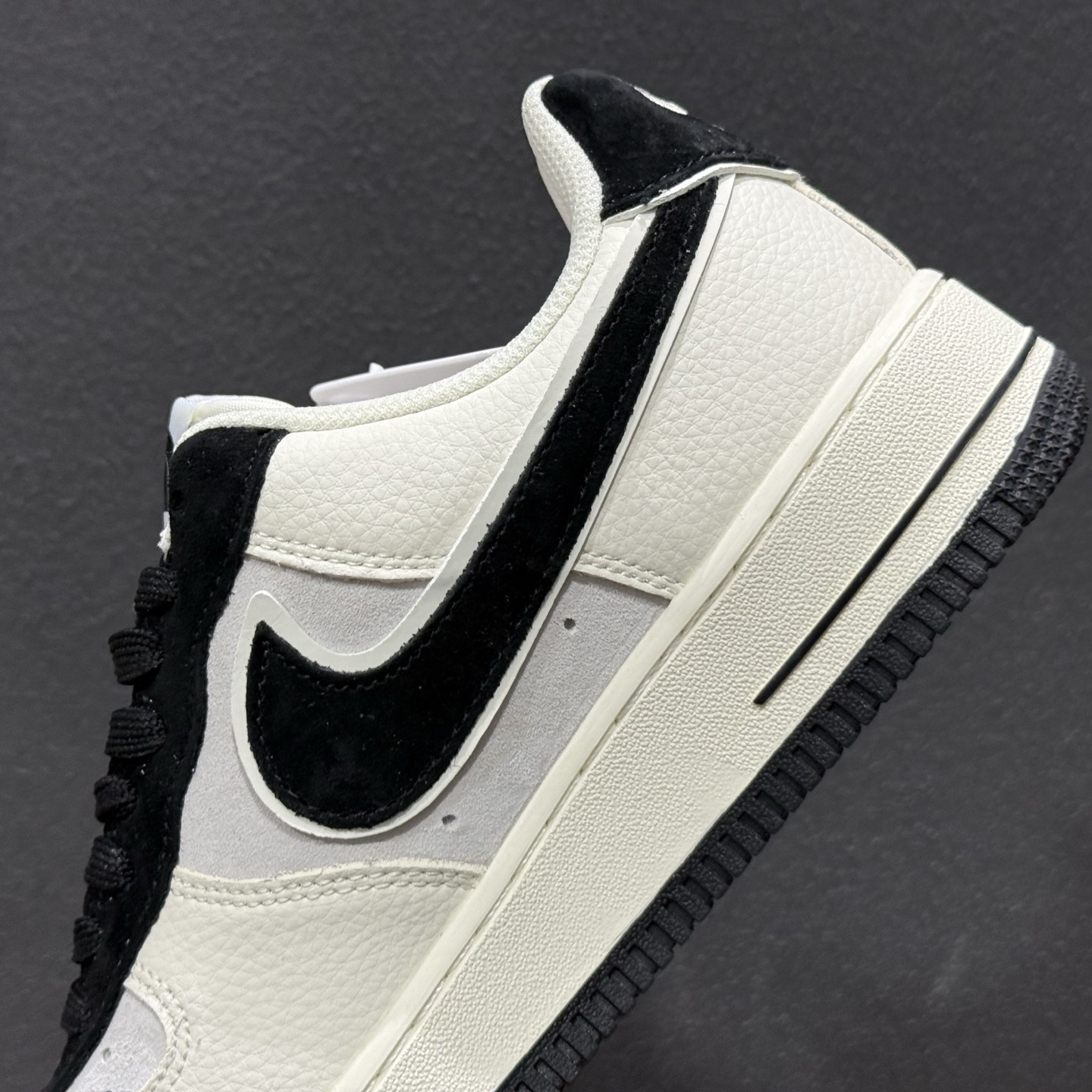 NK Air Force 1 空军一号 XL1982-332 NK Air Force 1 空军一号 XL1982-332