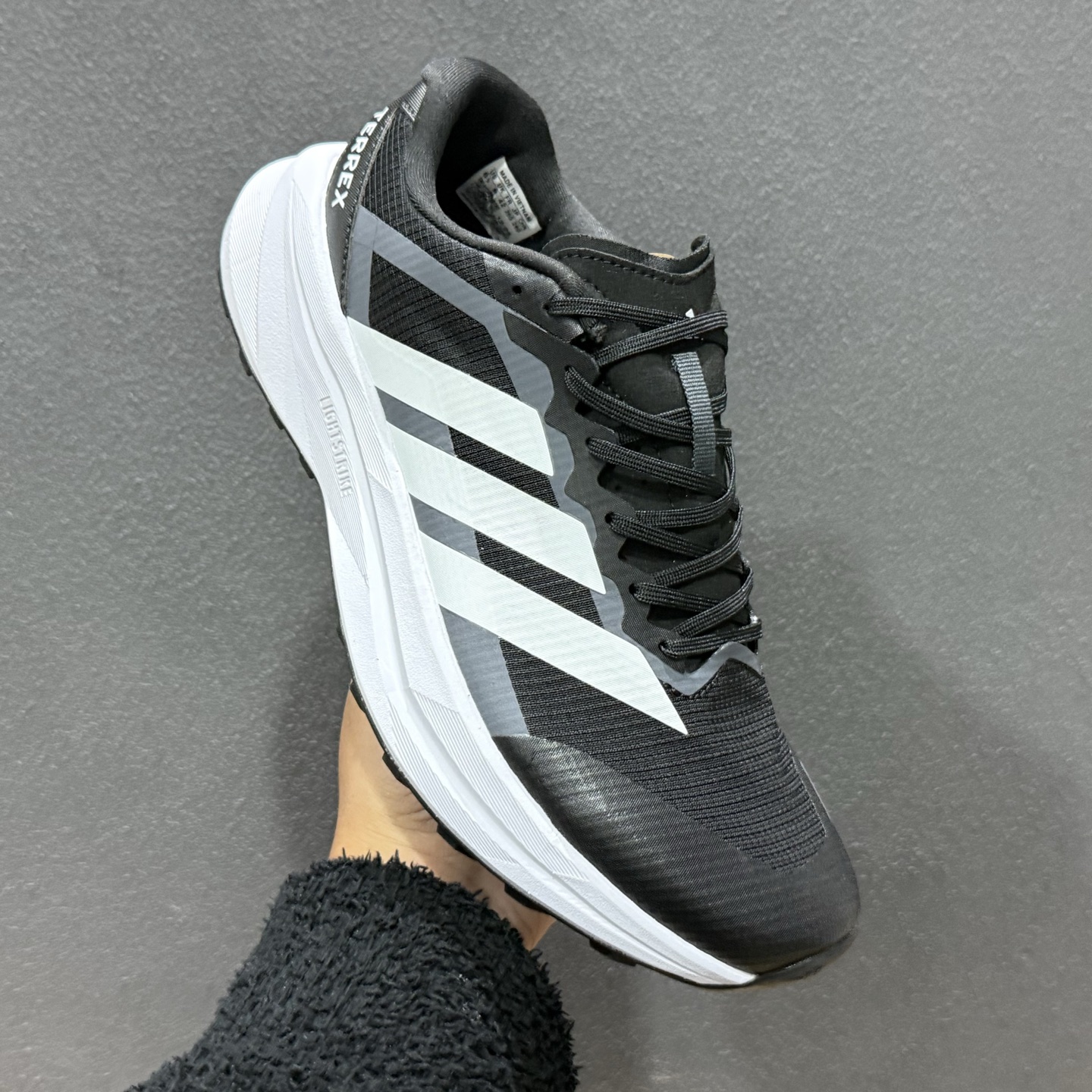 200 Adidas TERREX AGRAVIC LT 阿迪达斯 系带缓震轻质舒适百搭运动鞋 KK1869-620-Chinese UA Cheap High Quatity Brand Clothes Bags handbags Sneakers wholesale wholesaler seller from China Factory suppliers Fashion Clothing Shoes best Quality Beautiful Price 200 Adidas TERREX AGRAVIC LT 阿迪达斯 系带缓震轻质舒适百搭运动鞋 KK1869-620