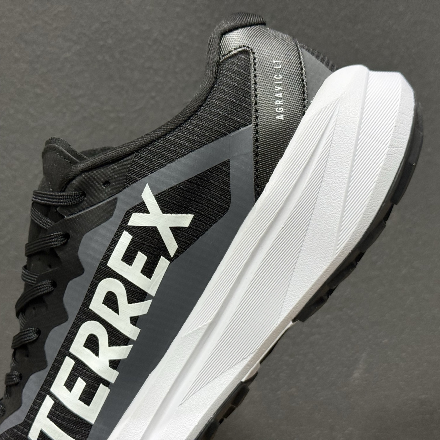 200 Adidas TERREX AGRAVIC LT 阿迪达斯 系带缓震轻质舒适百搭运动鞋 KK1869-620-Chinese UA Cheap High Quatity Brand Clothes Bags handbags Sneakers wholesale wholesaler seller from China Factory suppliers Fashion Clothing Shoes best Quality Beautiful Price 200 Adidas TERREX AGRAVIC LT 阿迪达斯 系带缓震轻质舒适百搭运动鞋 KK1869-620