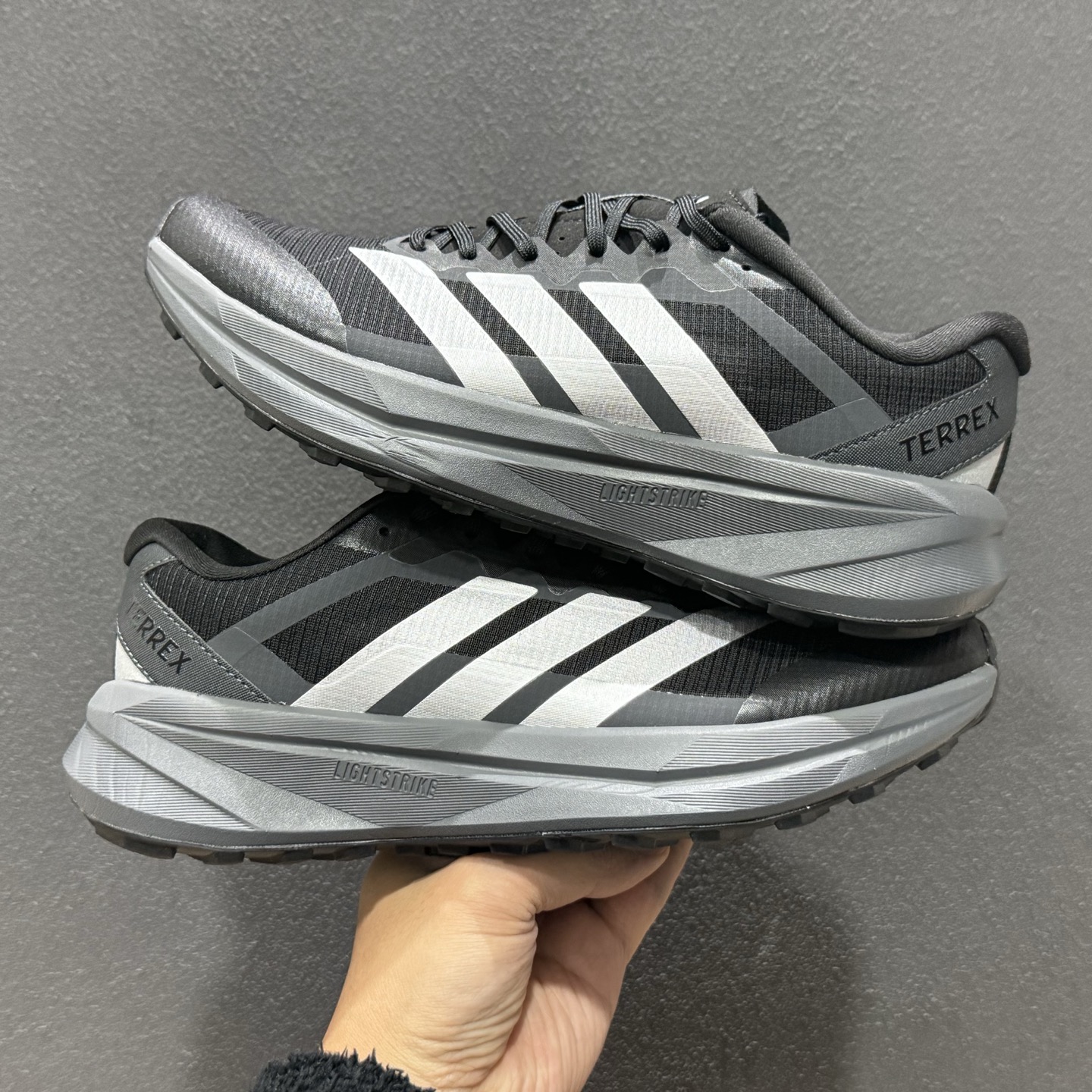Adidas TERREX AGRAVIC LT 阿迪达斯 系带缓震轻质舒适百搭运动鞋 KK1871-620