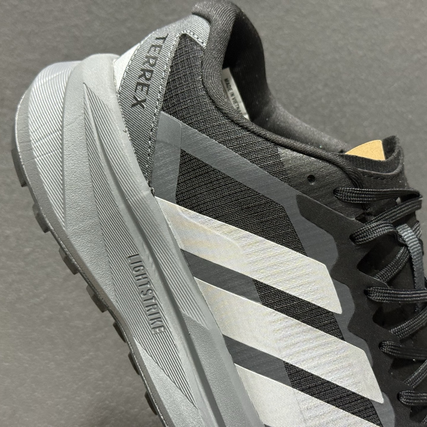 Adidas TERREX AGRAVIC LT 阿迪达斯 系带缓震轻质舒适百搭运动鞋 KK1871-620