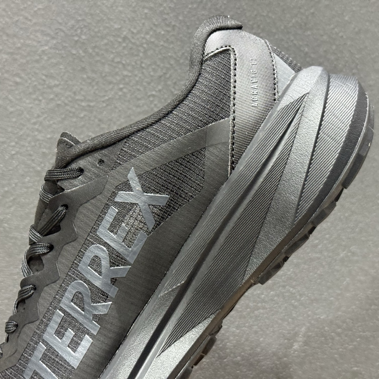 Adidas TERREX AGRAVIC LT 阿迪达斯 系带缓震轻质舒适百搭运动鞋 KK1870-620