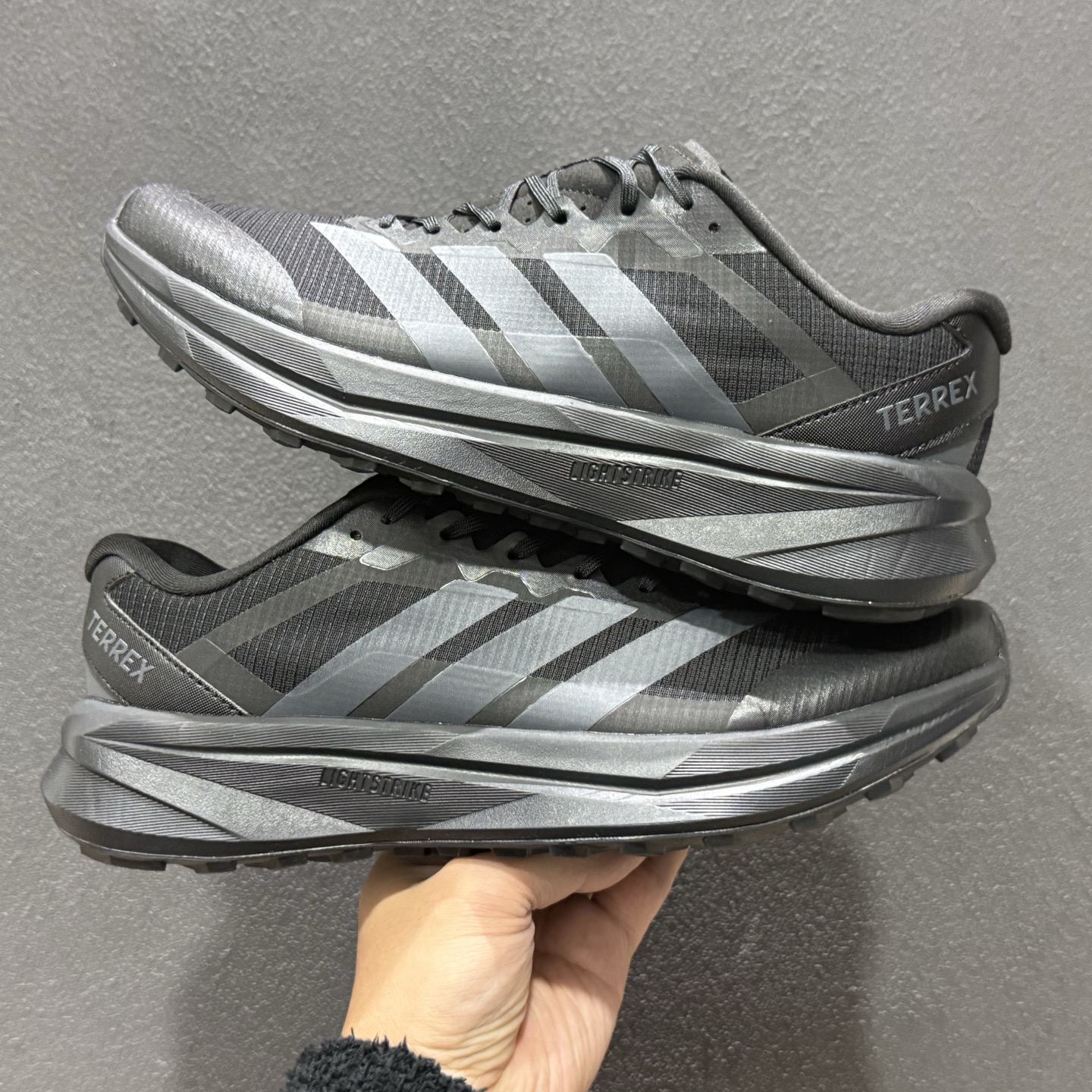 Adidas TERREX AGRAVIC LT 阿迪达斯 系带缓震轻质舒适百搭运动鞋 KK1870-620