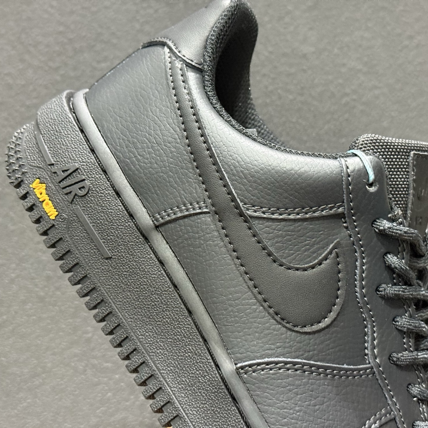 Nike Air Force 1'07 Low 空军一号低帮休闲板鞋 HV5953-001 Nike Air Force 1'07 Low 空军一号低帮休闲板鞋 HV5953-001