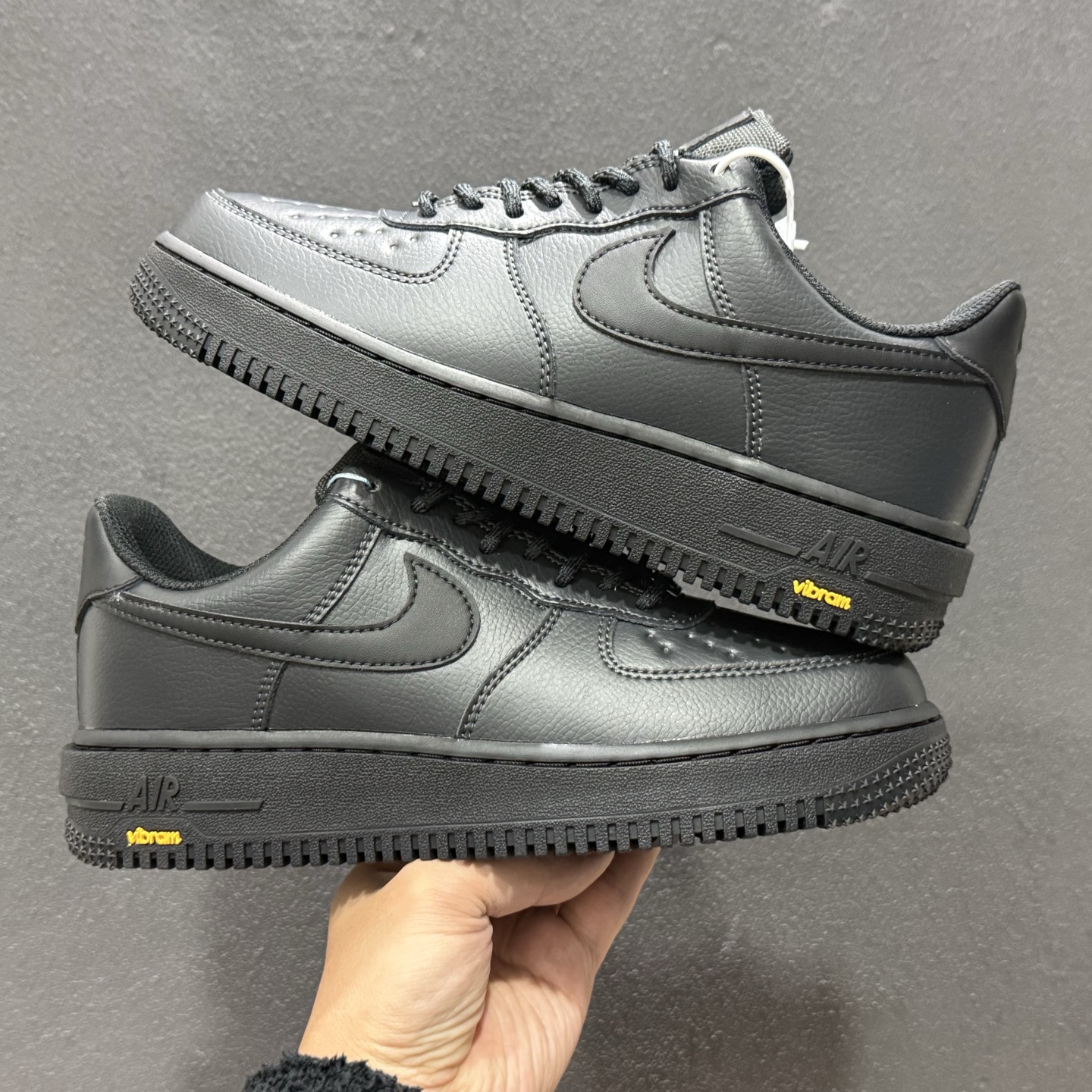 Nike Air Force 1'07 Low 空军一号低帮休闲板鞋 HV5953-001 Nike Air Force 1'07 Low 空军一号低帮休闲板鞋 HV5953-001