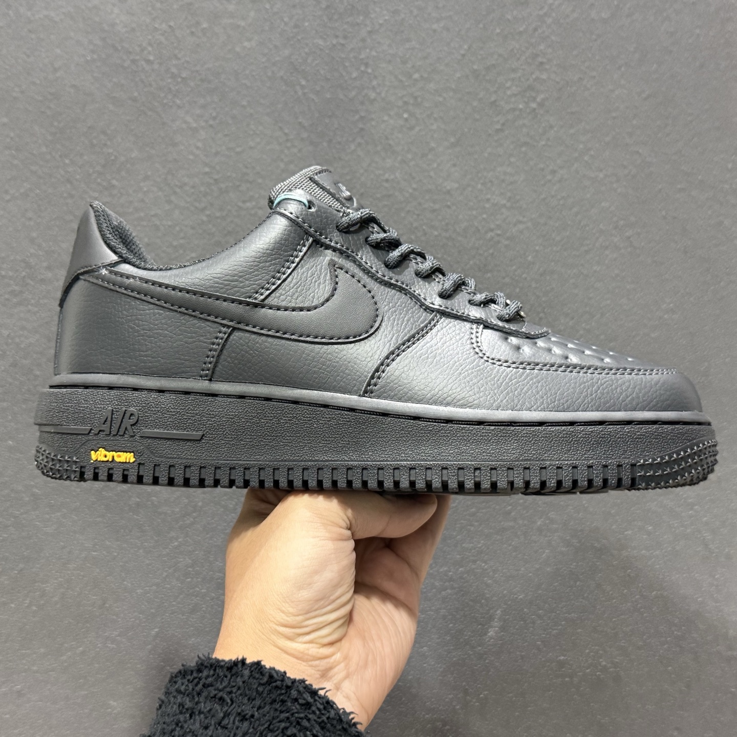 Nike Air Force 1’07 Low 空军一号低帮休闲板鞋 HV5953-001 Nike Air Force 1’07 Low 空军一号低帮休闲板鞋 HV5953-001