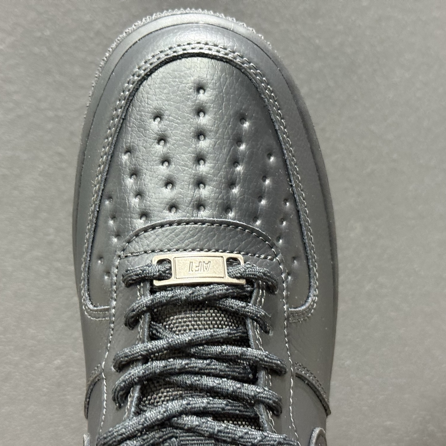 Nike Air Force 1'07 Low 空军一号低帮休闲板鞋 HV5953-001 Nike Air Force 1'07 Low 空军一号低帮休闲板鞋 HV5953-001