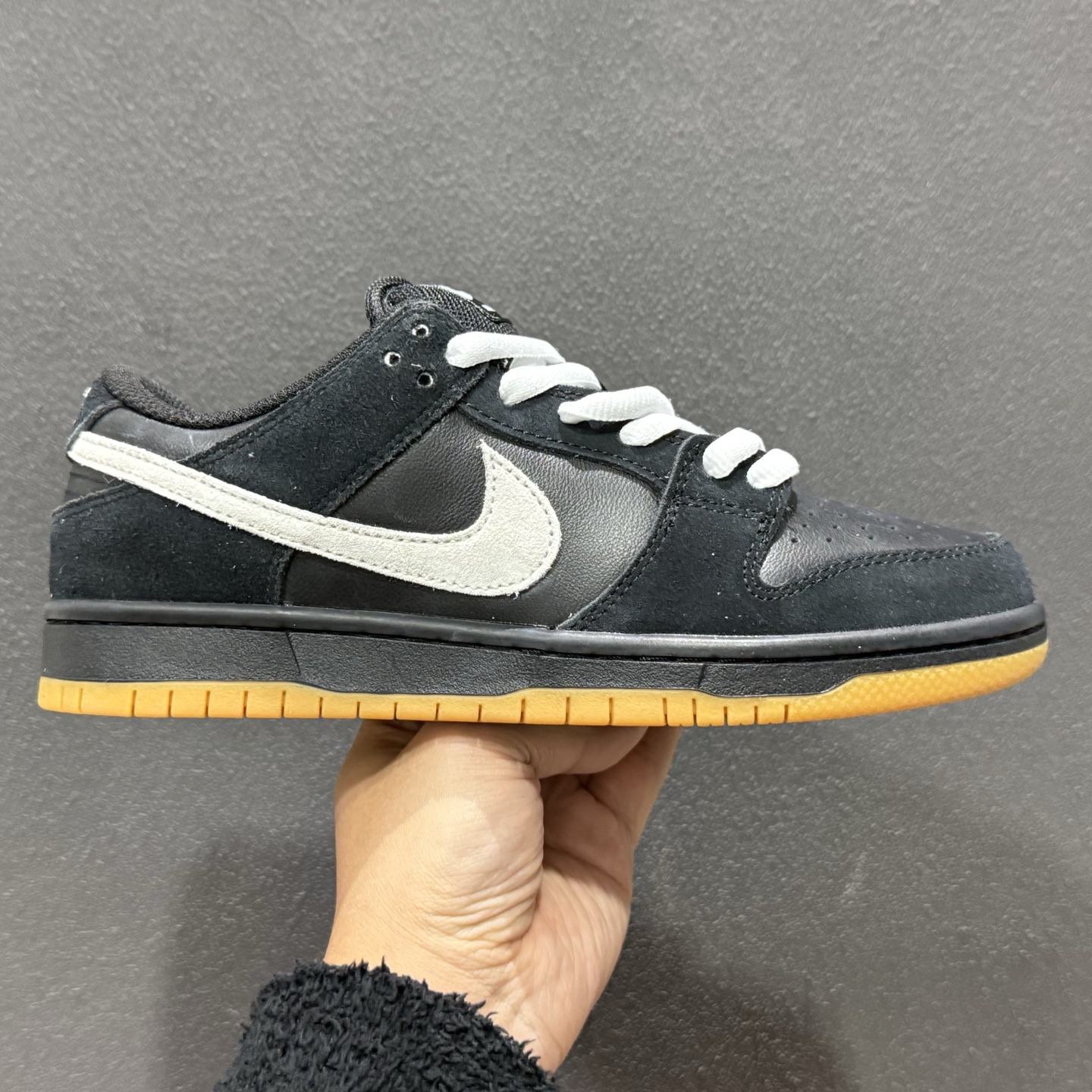 Nike Dunk SB LOW PRO “Black Suede/White/Gume” 黑白生胶 黑白棕 HF3704-003