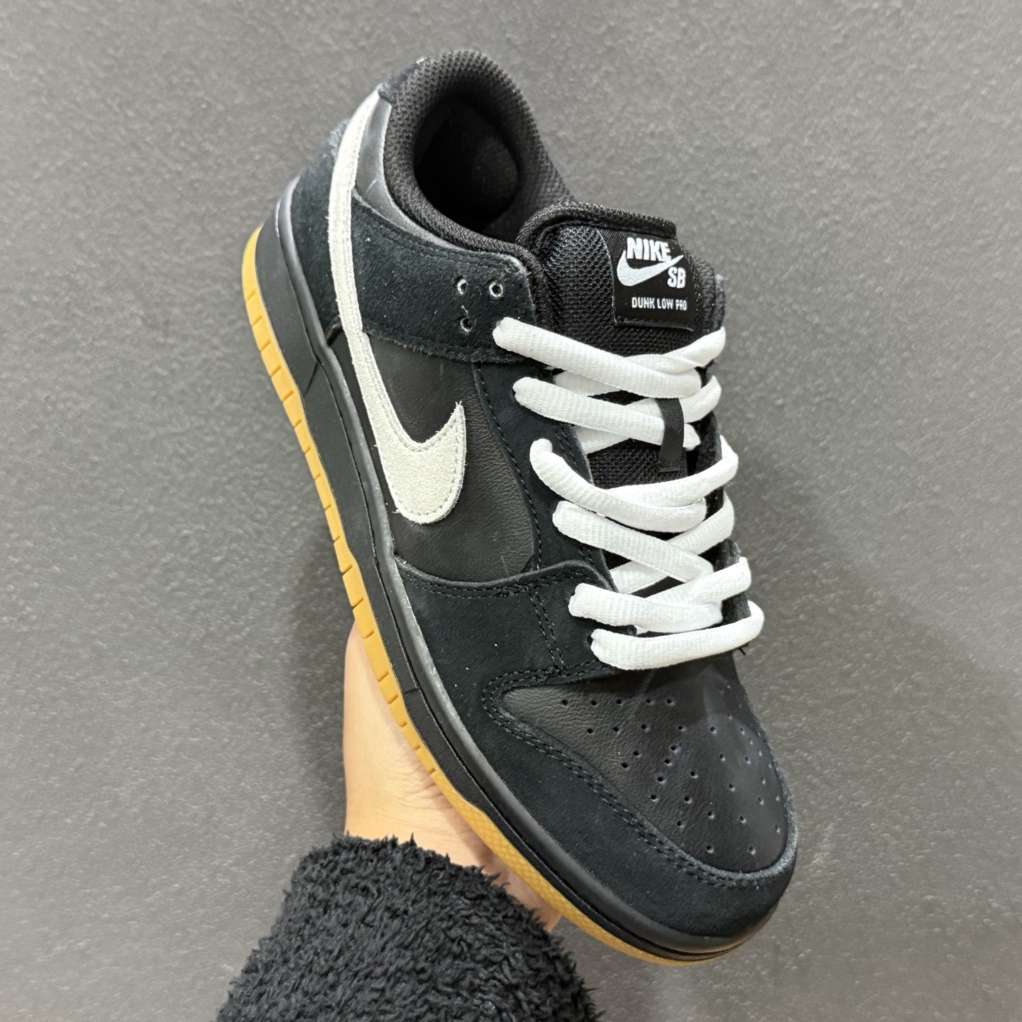 Nike Dunk SB LOW PRO “Black Suede/White/Gume” 黑白生胶 黑白棕 HF3704-003