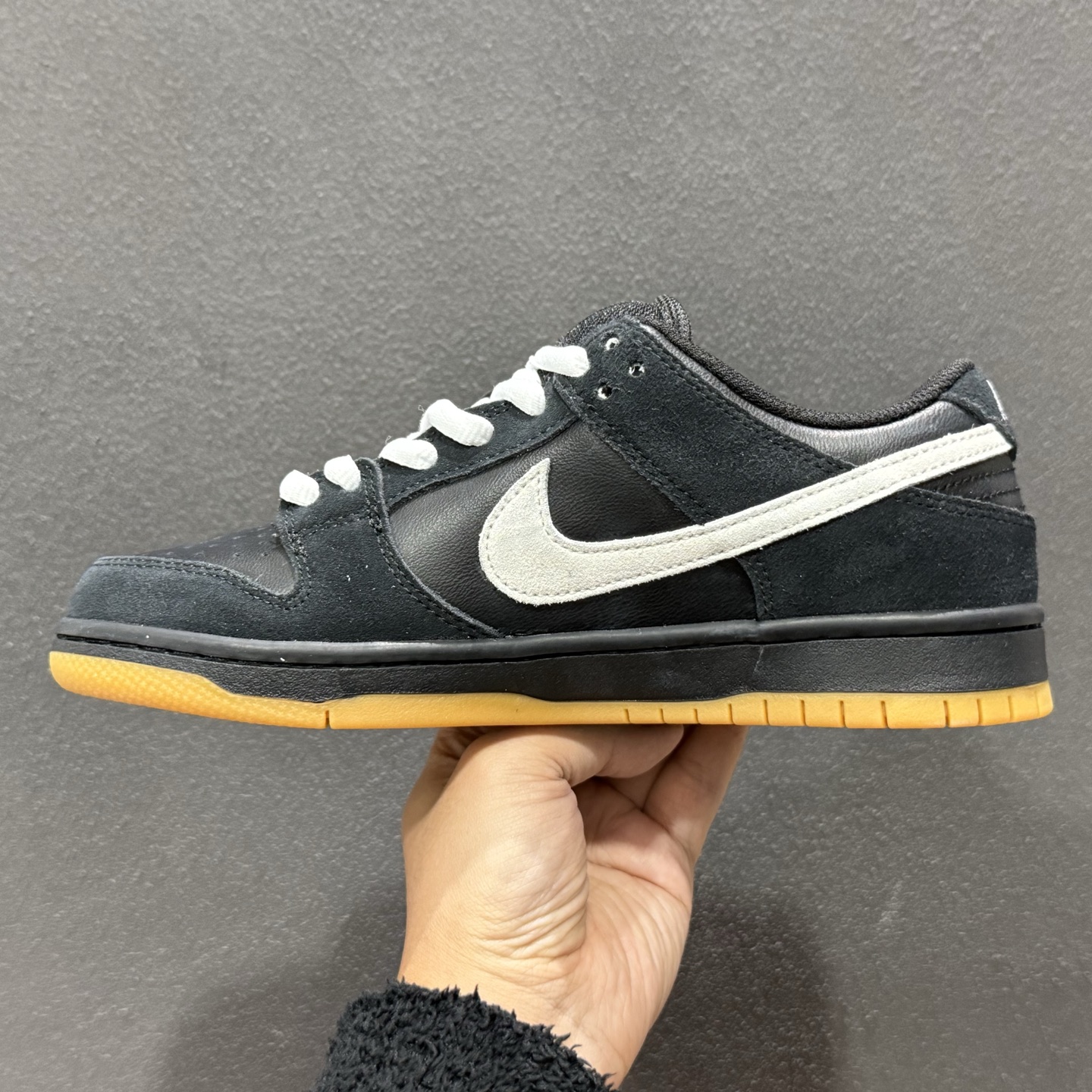 Nike Dunk SB LOW PRO “Black Suede/White/Gume” 黑白生胶 黑白棕 HF3704-003