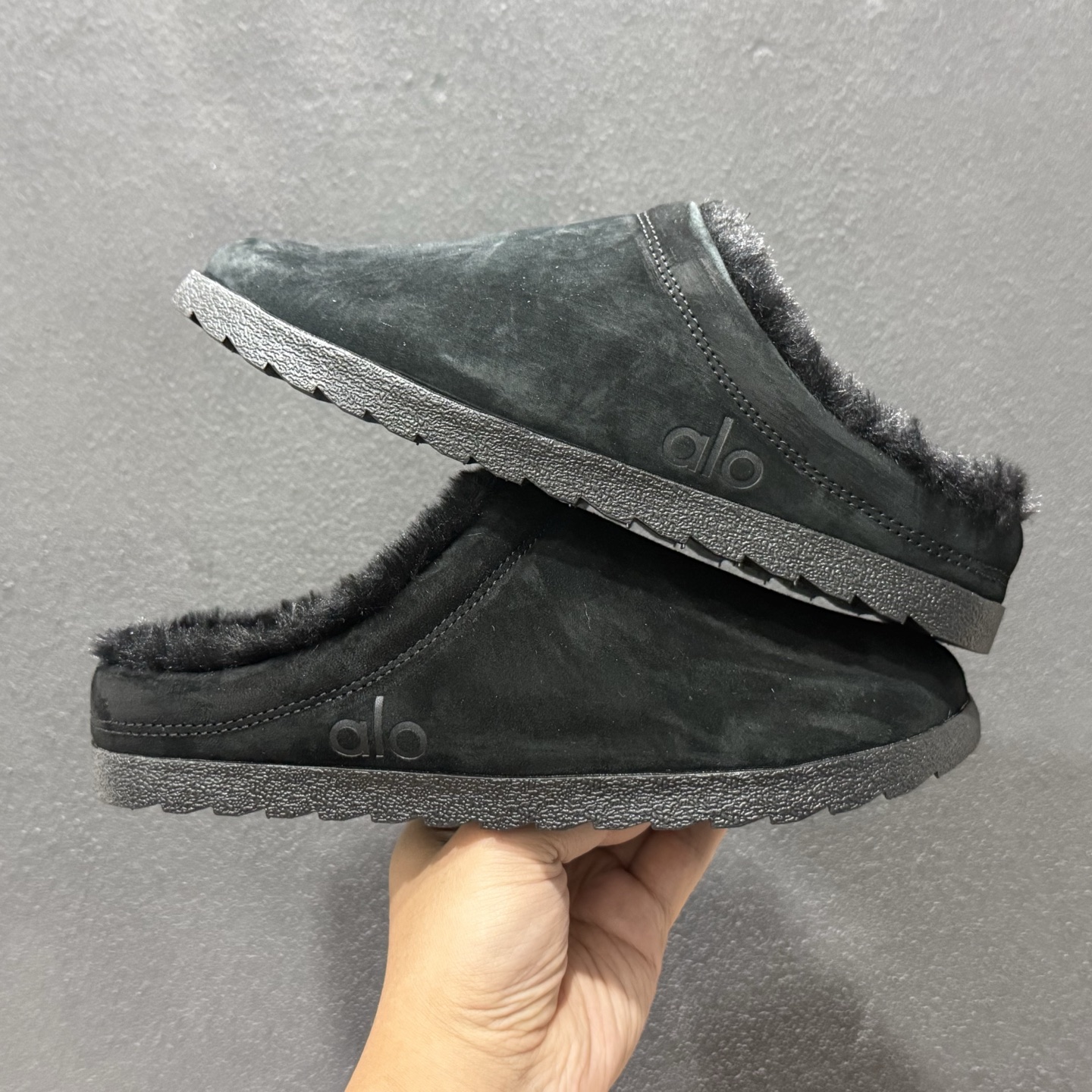 180 Alo Yoga Recovery Mode 拉布布 人气单品 舒适简约防滑耐磨低帮休闲板鞋 102111-Chinese UA Cheap High Quatity Brand Clothes Bags handbags Sneakers wholesale wholesaler seller from China Factory suppliers Fashion Clothing Shoes best Quality Beautiful Price 180 Alo Yoga Recovery Mode 拉布布 人气单品 舒适简约防滑耐磨低帮休闲板鞋 102111