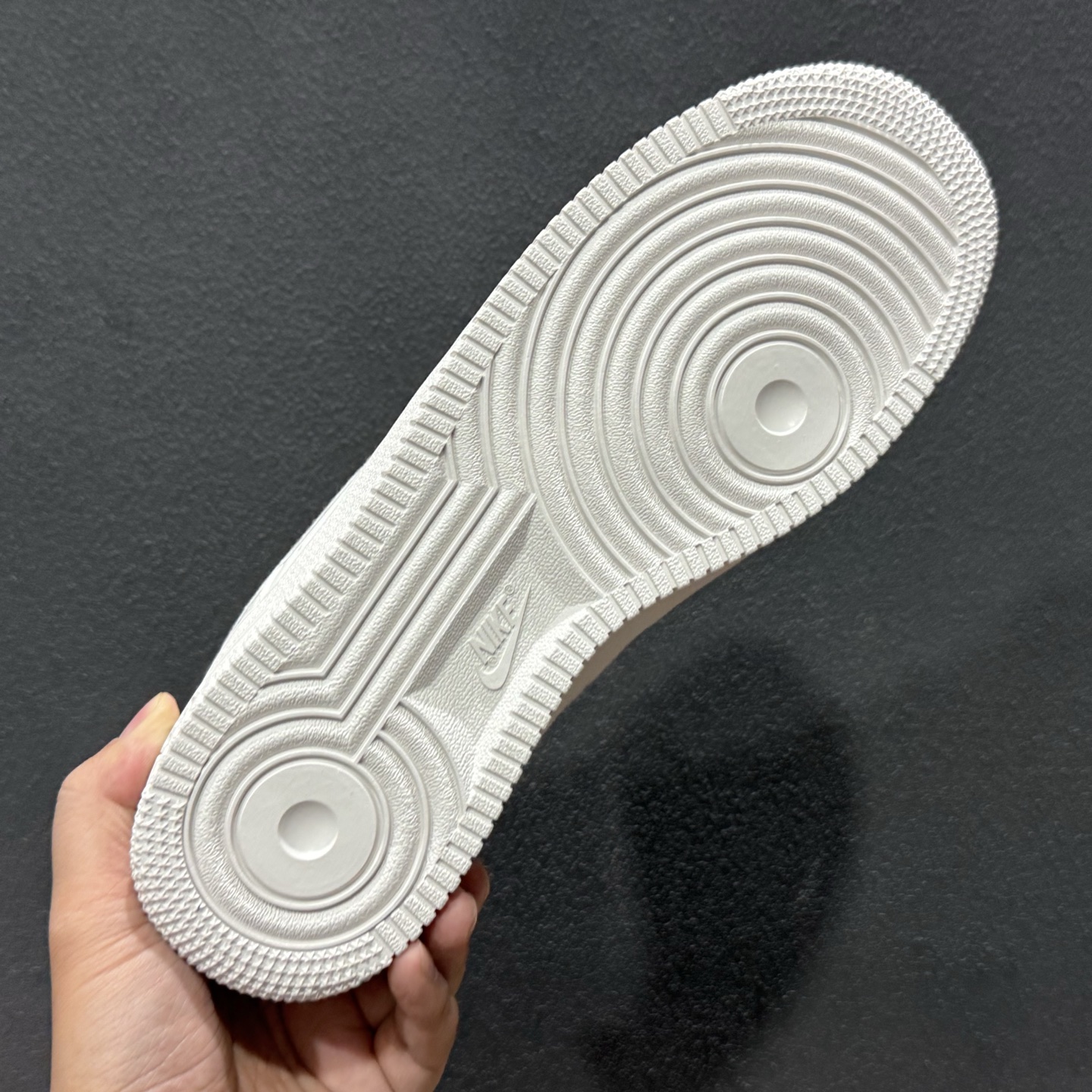 Nike Air Force 1 Low 马年限定 IQ1143-100 Nike Air Force 1 Low 马年限定 IQ1143-100