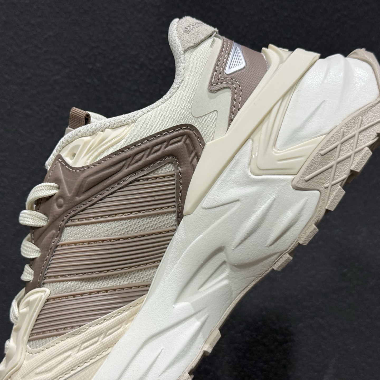 Adidas XLG StoEdge 阿迪复古透气休闲运动鞋 KK1003-219