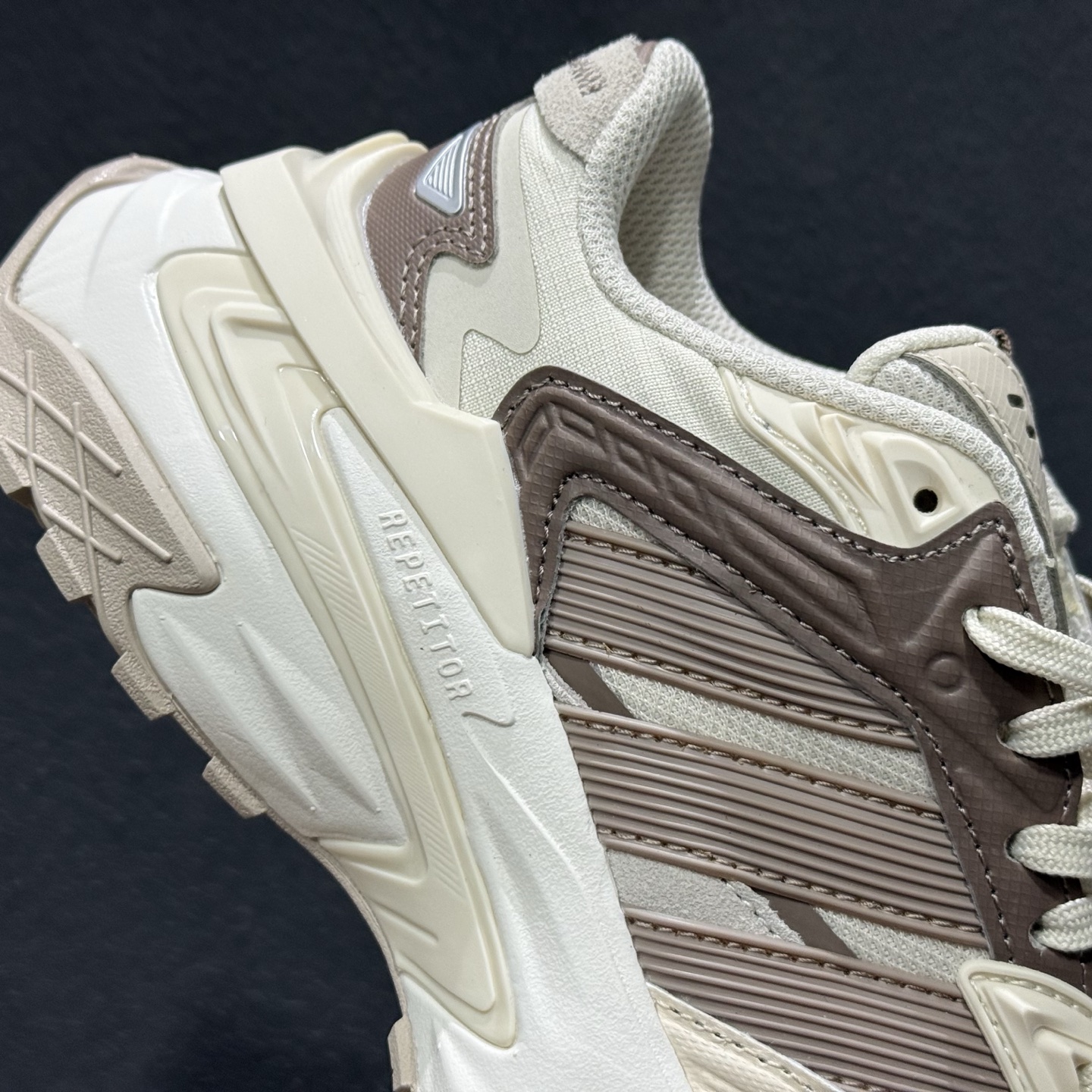 Adidas XLG StoEdge 阿迪复古透气休闲运动鞋 KK1003-219