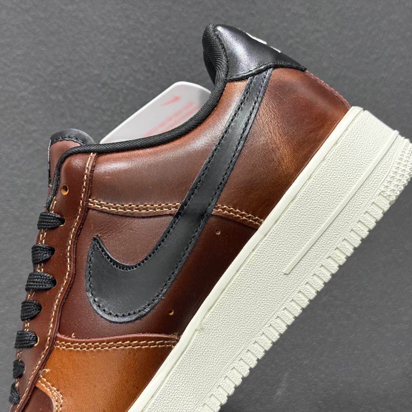 NIke Air Force 1 '07 Low “LV联名--棕黑白底” 空军一号低帮 运动鞋 DF0188-120