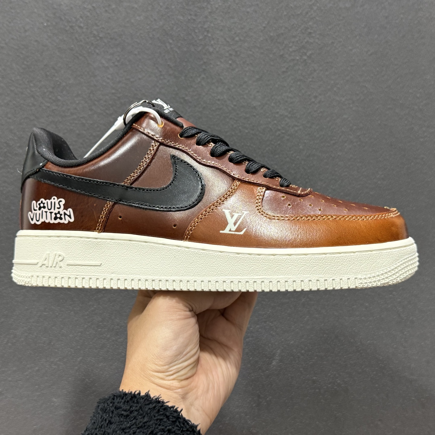 NIke Air Force 1 ’07 Low “LV联名–棕黑白底” 空军一号低帮 运动鞋 DF0188-120