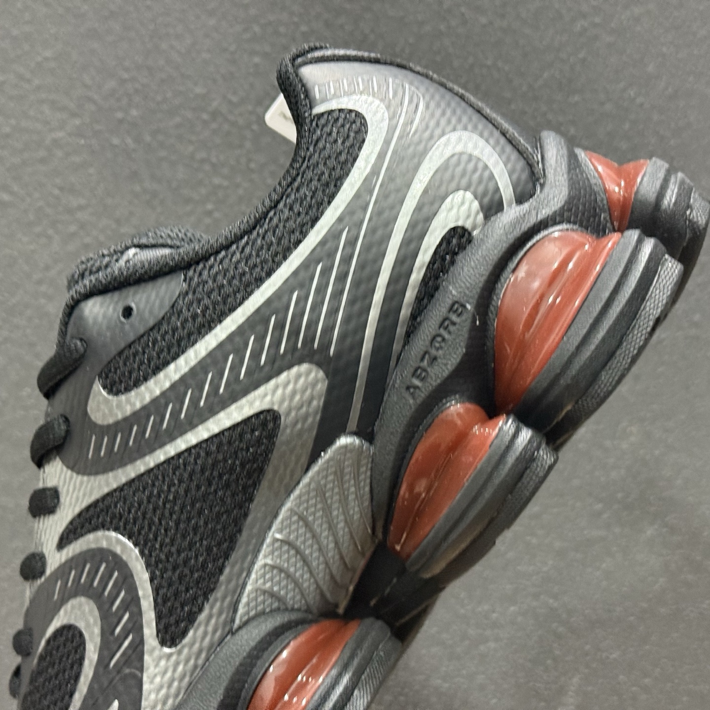 New Balance 新百伦 M2000系列 时尚百搭 织物人造革猪皮减震防滑耐磨低帮跑鞋 U200028K
