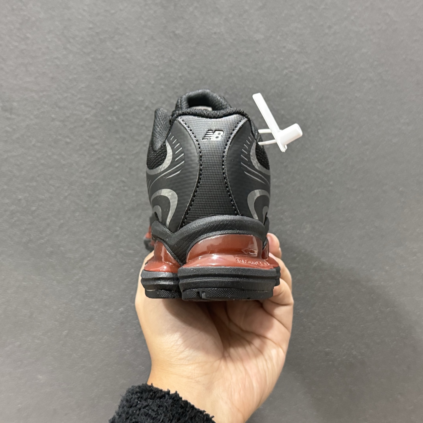 New Balance 新百伦 M2000系列 时尚百搭 织物人造革猪皮减震防滑耐磨低帮跑鞋 U200028K