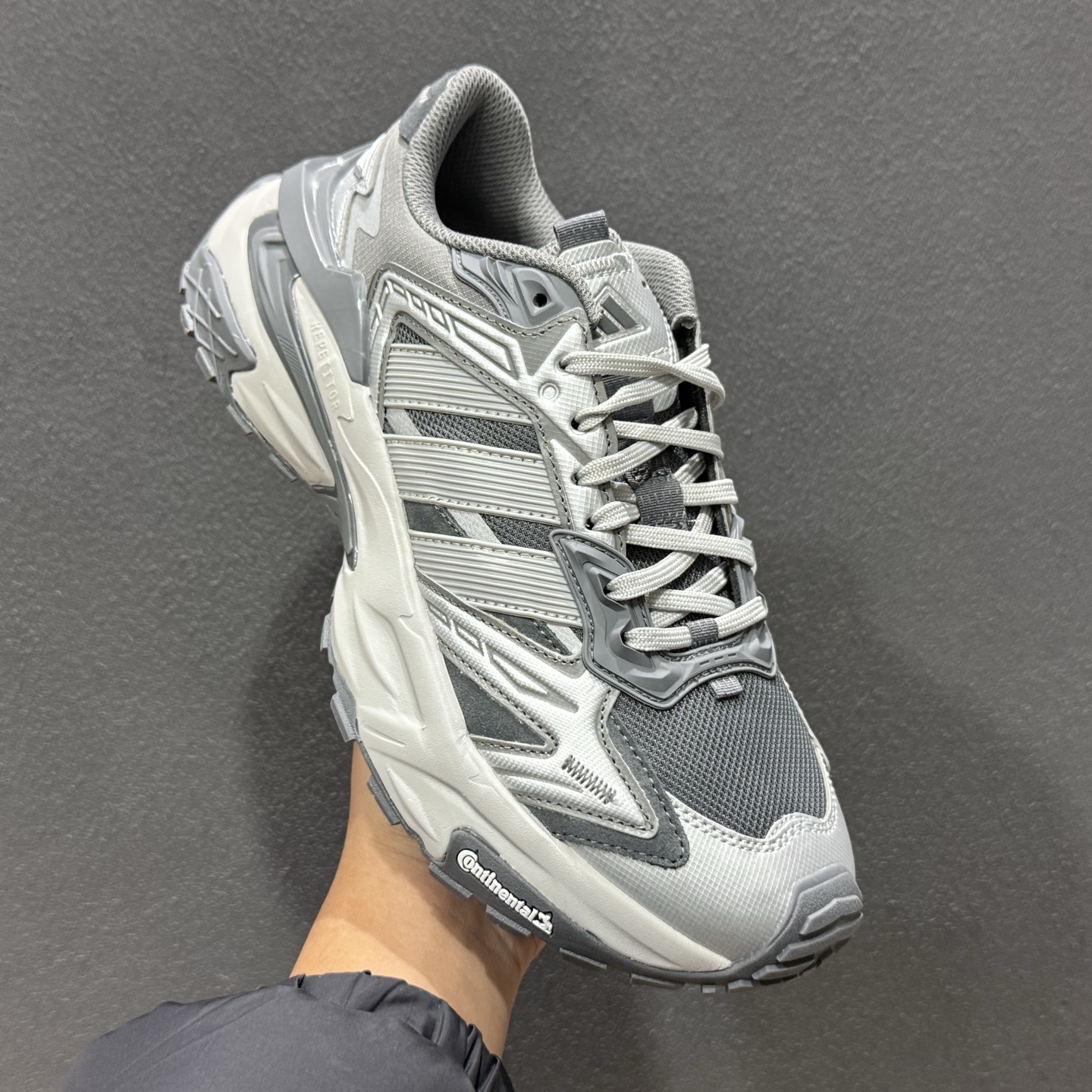 220 Adidas XLG StoEdge 阿迪复古透气休闲运动鞋 KK1002-219-Chinese UA Cheap High Quatity Brand Clothes Bags handbags Sneakers wholesale wholesaler seller from China Factory suppliers Fashion Clothing Shoes best Quality Beautiful Price 220 Adidas XLG StoEdge 阿迪复古透气休闲运动鞋 KK1002-219