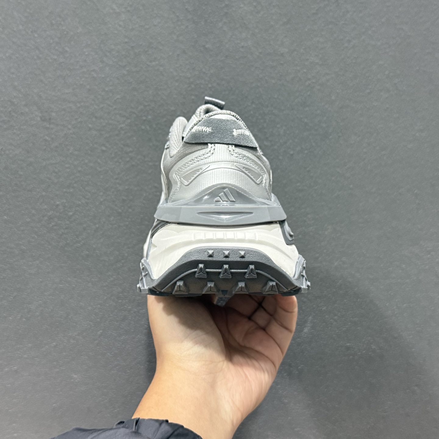 220 Adidas XLG StoEdge 阿迪复古透气休闲运动鞋 KK1002-219-Chinese UA Cheap High Quatity Brand Clothes Bags handbags Sneakers wholesale wholesaler seller from China Factory suppliers Fashion Clothing Shoes best Quality Beautiful Price 220 Adidas XLG StoEdge 阿迪复古透气休闲运动鞋 KK1002-219