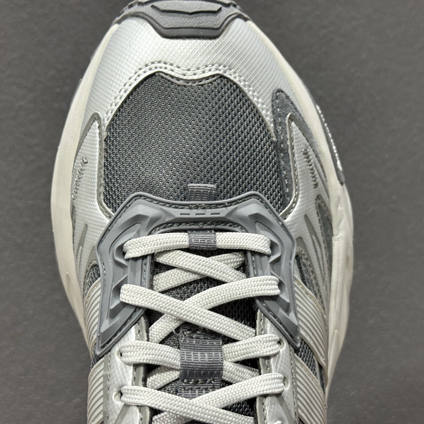 220 Adidas XLG StoEdge 阿迪复古透气休闲运动鞋 KK1002-219-Chinese UA Cheap High Quatity Brand Clothes Bags handbags Sneakers wholesale wholesaler seller from China Factory suppliers Fashion Clothing Shoes best Quality Beautiful Price 220 Adidas XLG StoEdge 阿迪复古透气休闲运动鞋 KK1002-219