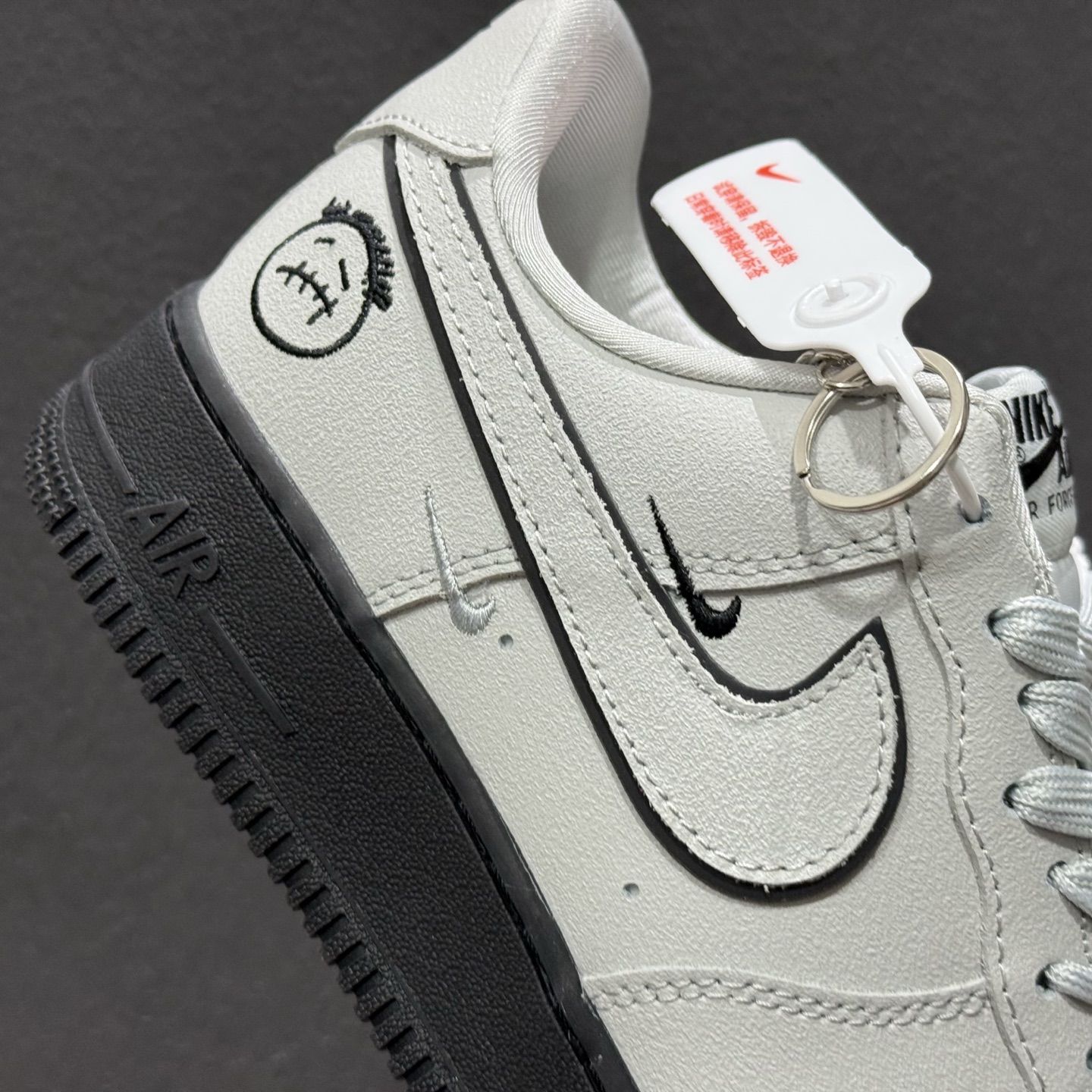 Nike Air Force 1'07 Low 冷调灰调碰撞酷黑 空军一号低帮休闲板鞋 XL1979-128