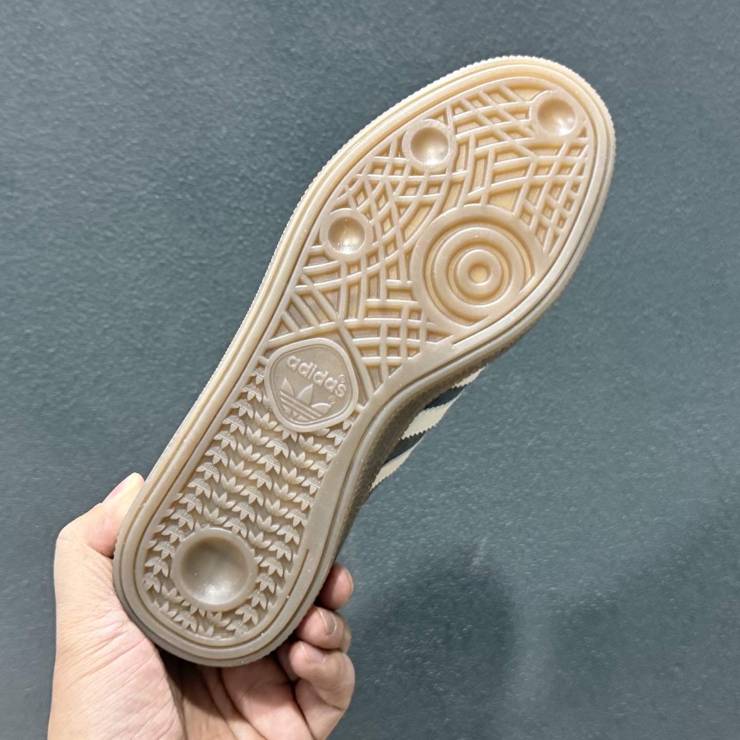 150 Adidas Handball Spezial KJ6303 阿迪达斯经典复古休闲板鞋-Chinese UA Cheap High Quatity Brand Clothes Bags handbags Sneakers wholesale wholesaler seller from China Factory suppliers Fashion Clothing Shoes best Quality Beautiful Price 150 Adidas Handball Spezial KJ6303 阿迪达斯经典复古休闲板鞋