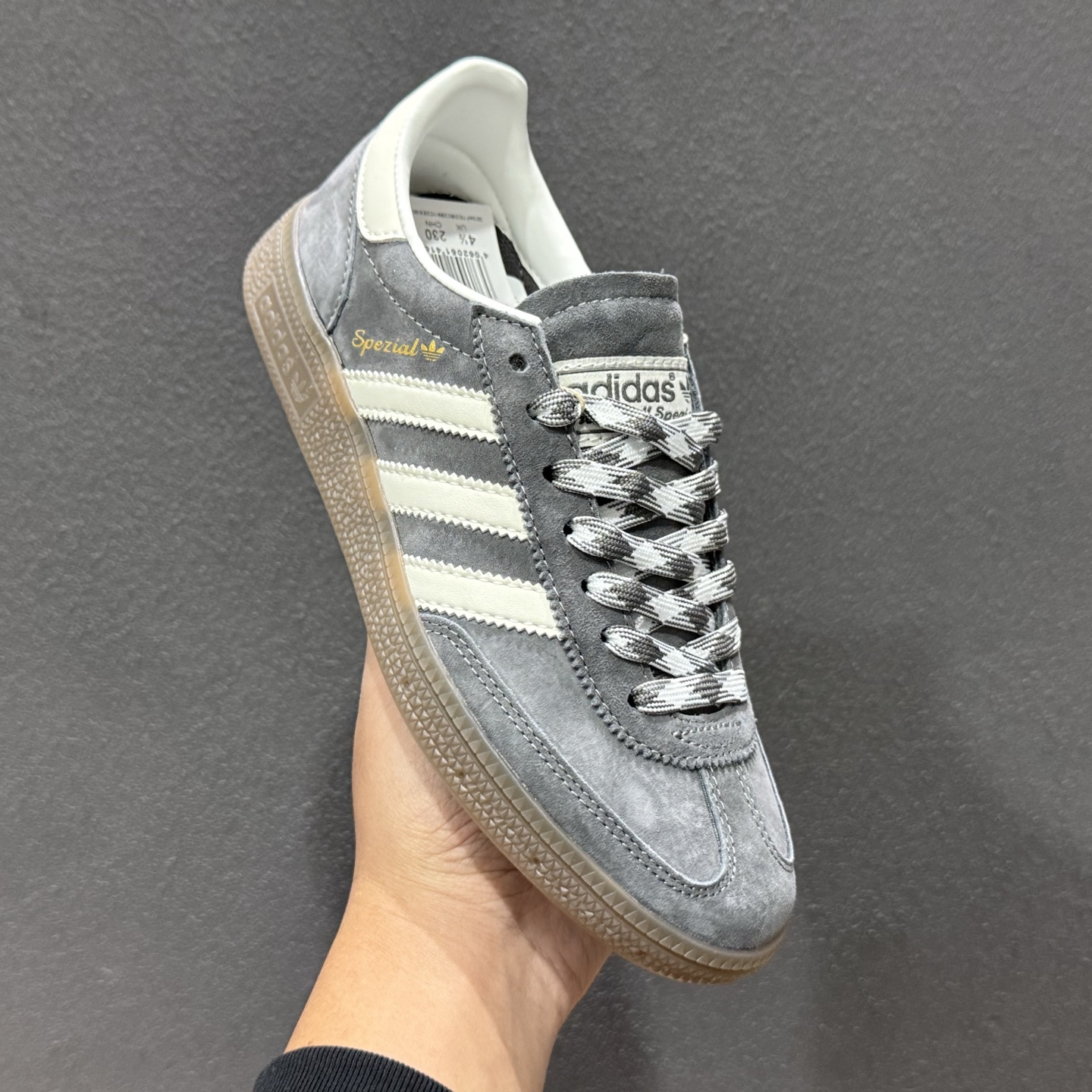 150 Adidas Handball Spezial KJ6303 阿迪达斯经典复古休闲板鞋-Chinese UA Cheap High Quatity Brand Clothes Bags handbags Sneakers wholesale wholesaler seller from China Factory suppliers Fashion Clothing Shoes best Quality Beautiful Price 150 Adidas Handball Spezial KJ6303 阿迪达斯经典复古休闲板鞋