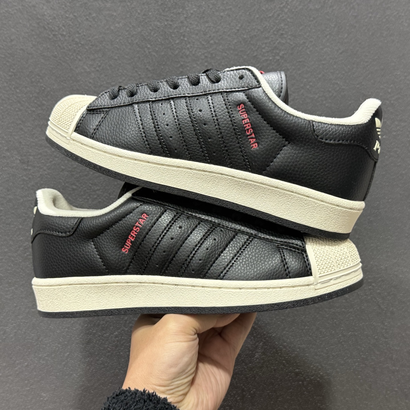 140 平台订单 adidas originals SUPERSTAR Paris 黑红 JQ3223-132-Chinese UA Cheap High Quatity Brand Clothes Bags handbags Sneakers wholesale wholesaler seller from China Factory suppliers Fashion Clothing Shoes best Quality Beautiful Price 140 平台订单 adidas originals SUPERSTAR Paris 黑红 JQ3223-132