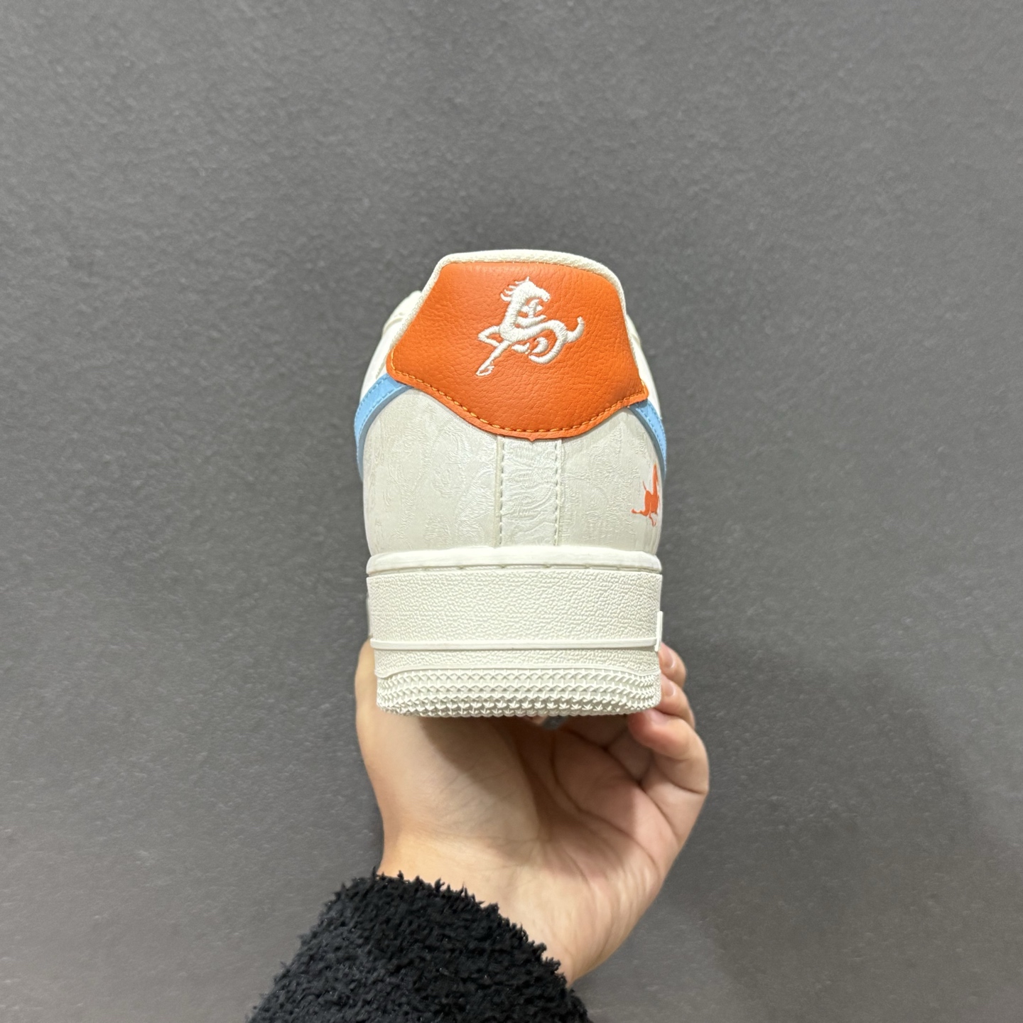 Nike Air Force 1'07 Low 联名马年限定 彩色拼接丝绸 空军一号低帮休闲板鞋 FV3694-100