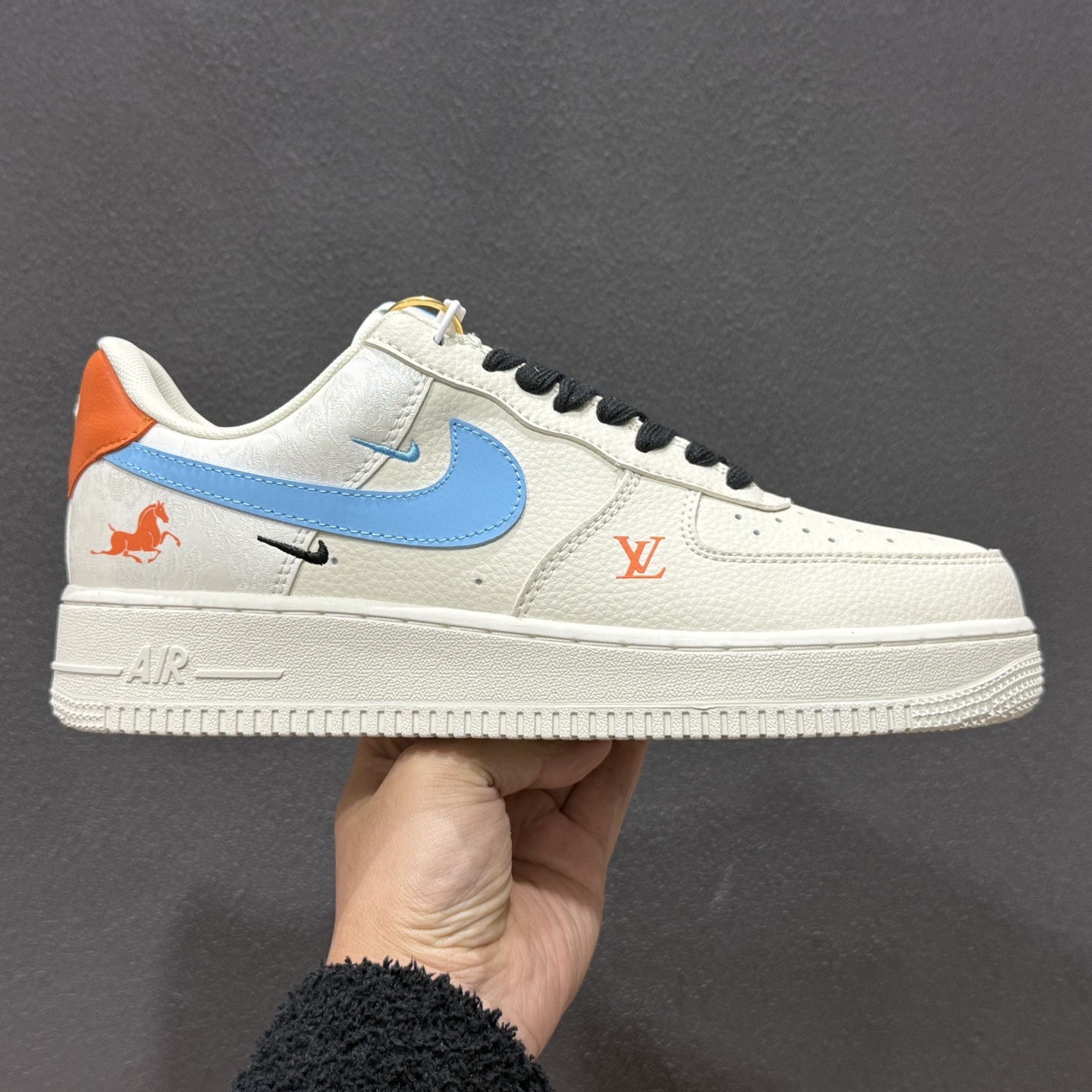 Nike Air Force 1’07 Low 联名马年限定 彩色拼接丝绸 空军一号低帮休闲板鞋 FV3694-100