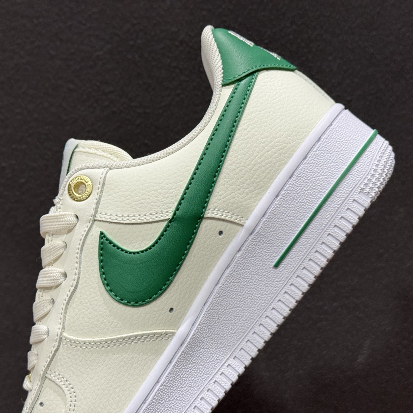 NIke Air Force 1 '07 Low 北面联名-米白小勾 空军一号低帮 运动鞋 7582-101 NIke Air Force 1 '07 Low 北面联名-米白小勾 空军一号低帮 运动鞋 7582-101