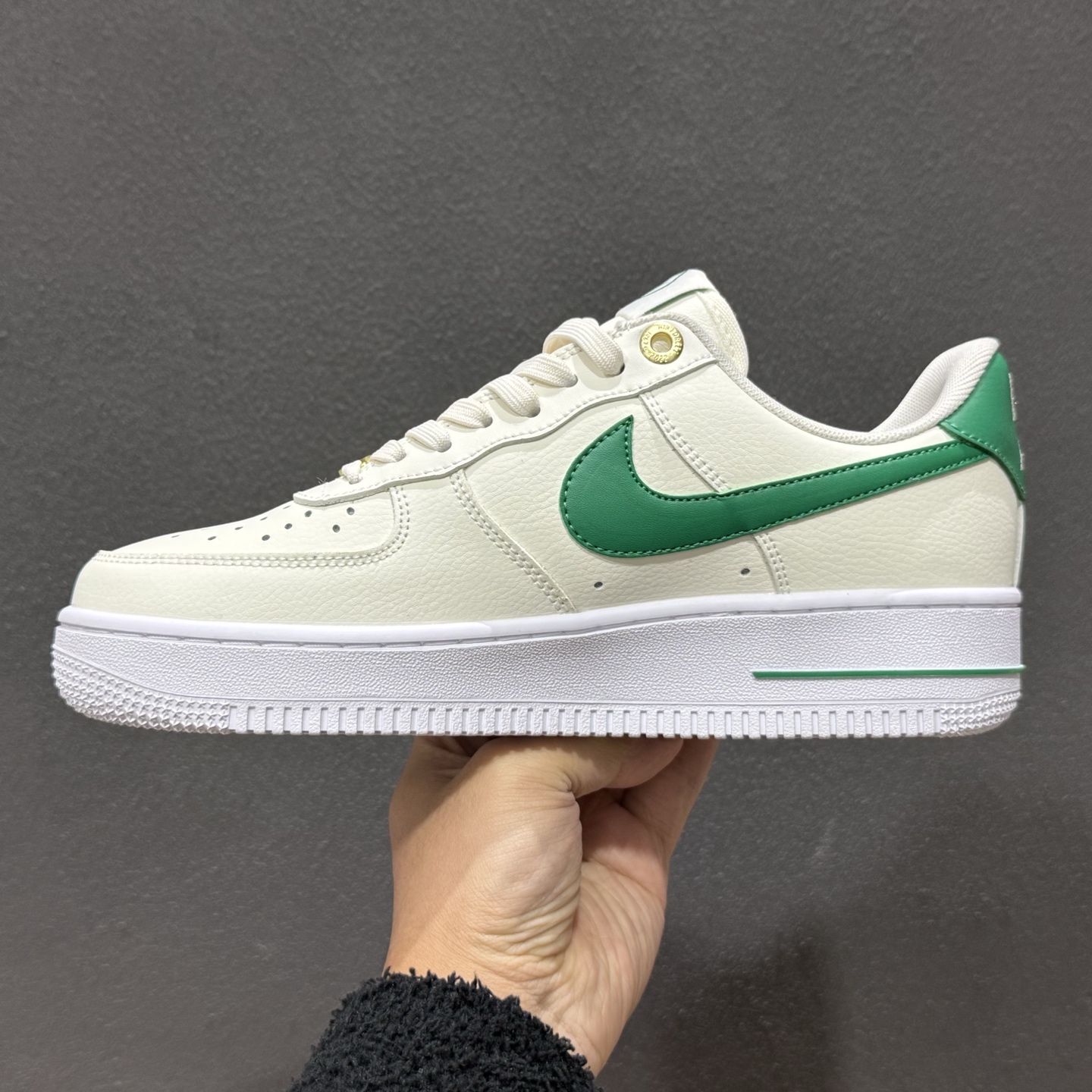 NIke Air Force 1 '07 Low 北面联名-米白小勾 空军一号低帮 运动鞋 7582-101 NIke Air Force 1 '07 Low 北面联名-米白小勾 空军一号低帮 运动鞋 7582-101
