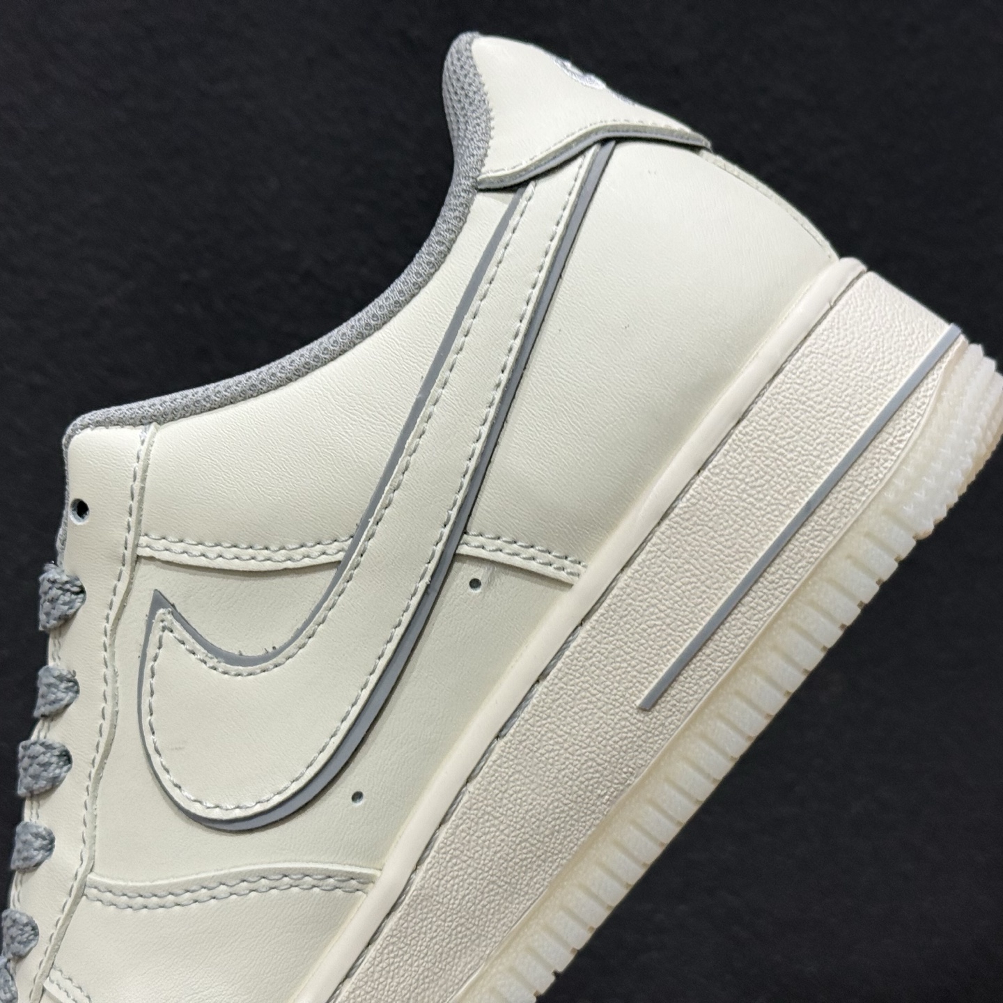 Nike Air Force 1'07 Low 联名 沙褐藏蓝 空军一号低帮休闲板鞋 SM6668-133 Nike Air Force 1'07 Low 联名 沙褐藏蓝 空军一号低帮休闲板鞋 SM6668-133