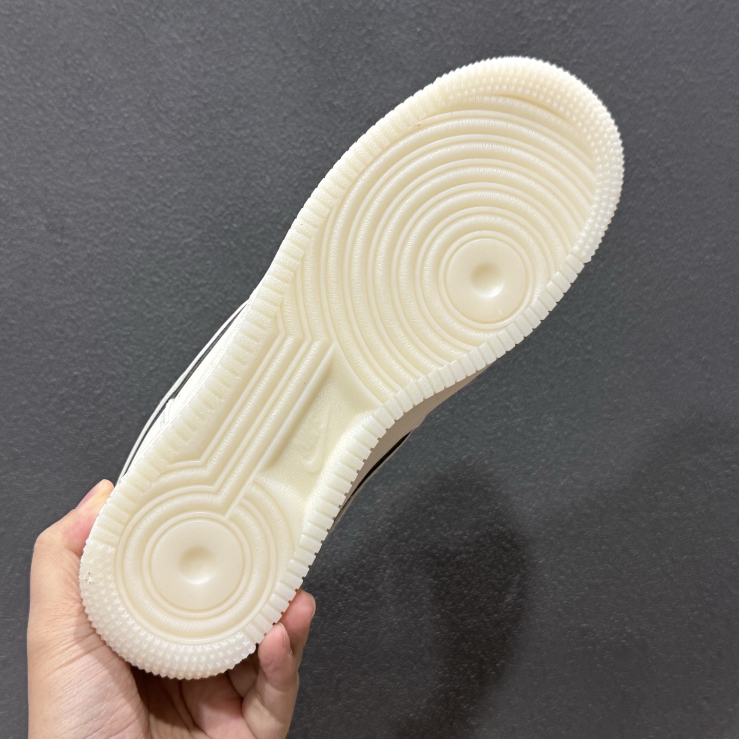 Nike Air Force 1'07 Low 联名 沙褐藏蓝 空军一号低帮休闲板鞋 SM6668-133 Nike Air Force 1'07 Low 联名 沙褐藏蓝 空军一号低帮休闲板鞋 SM6668-133