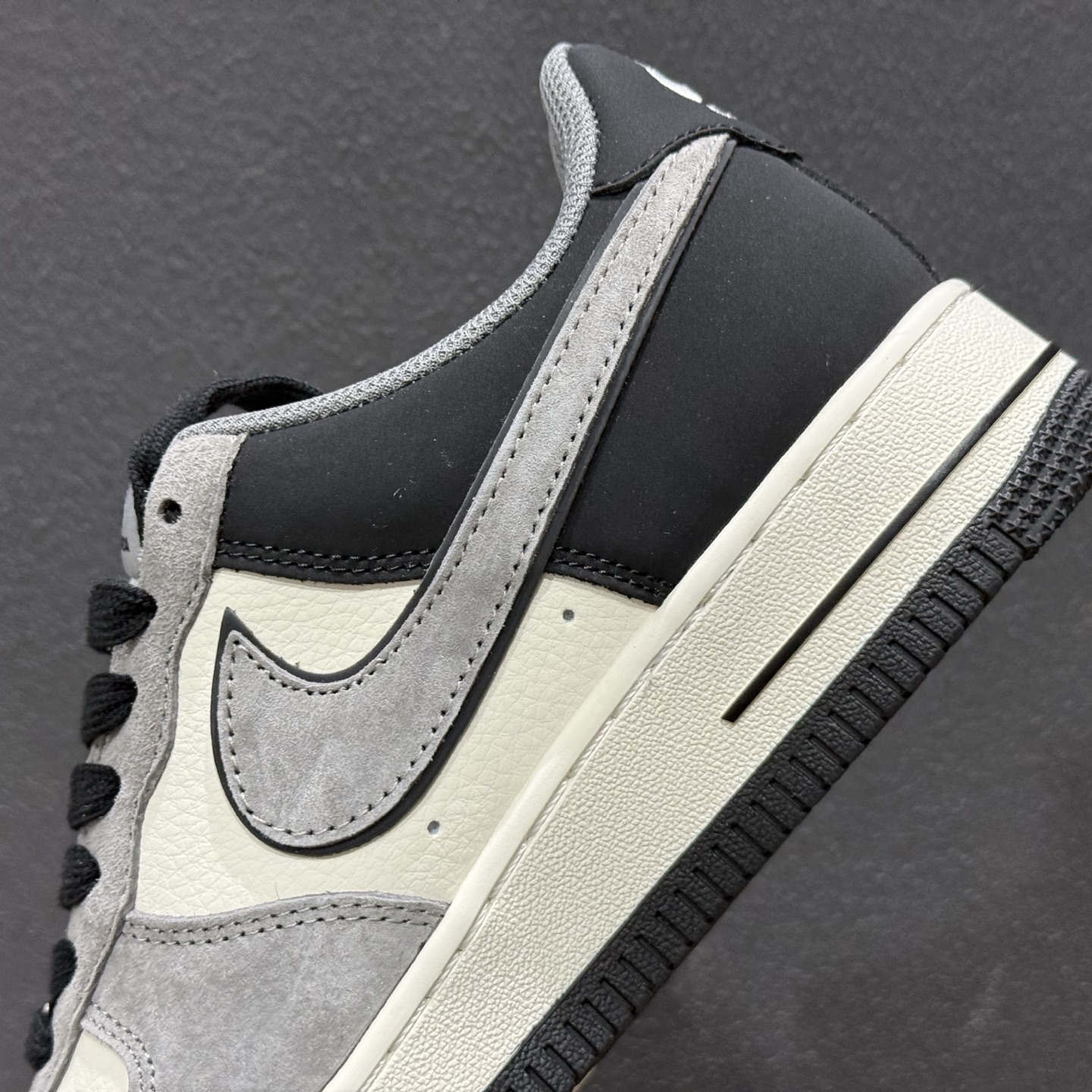 Nike Air Force 1 Low 米黑 XD9314-613