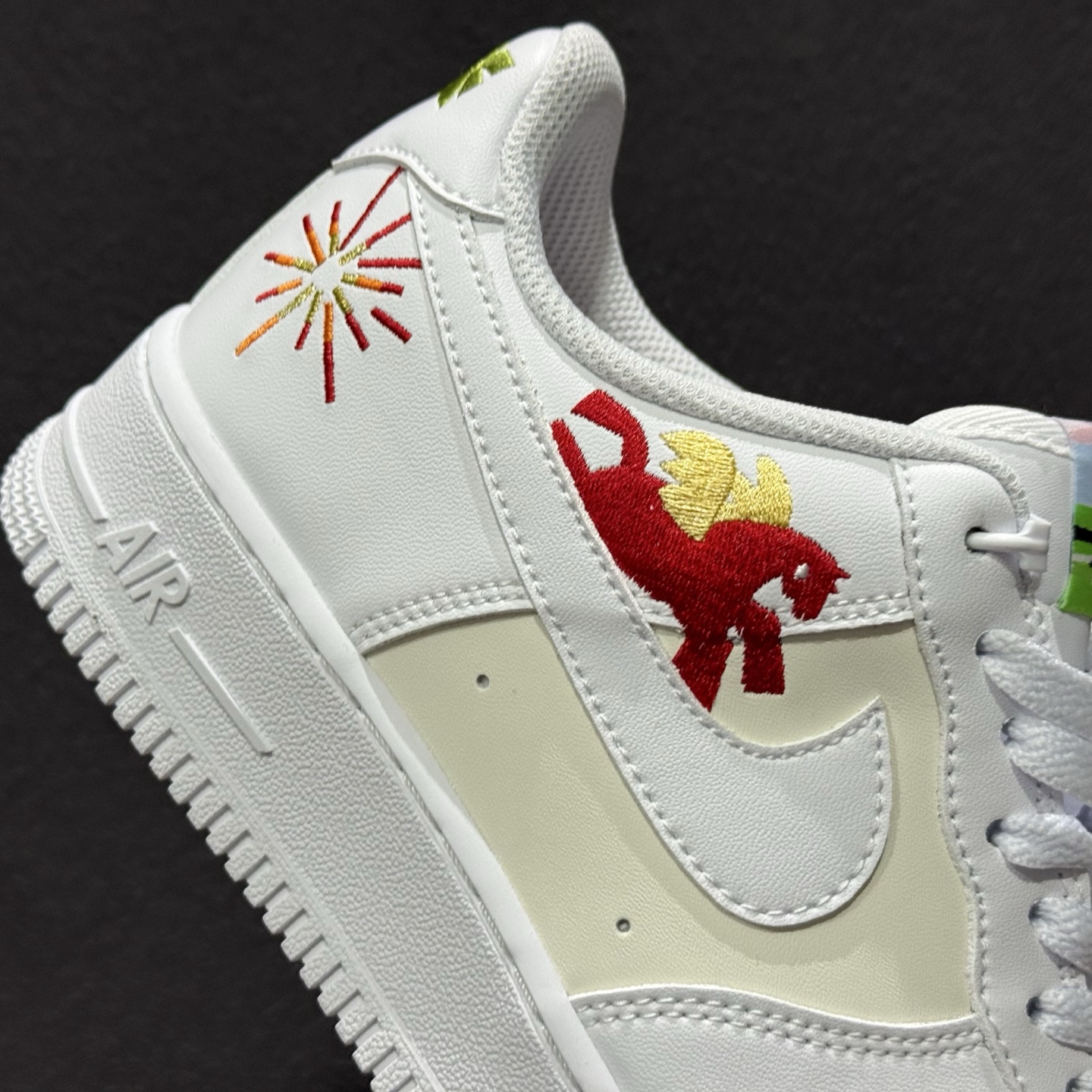 Nike Air Force 1'07 Low 马年限定 空军一号低帮休闲板鞋 IQ1133-111