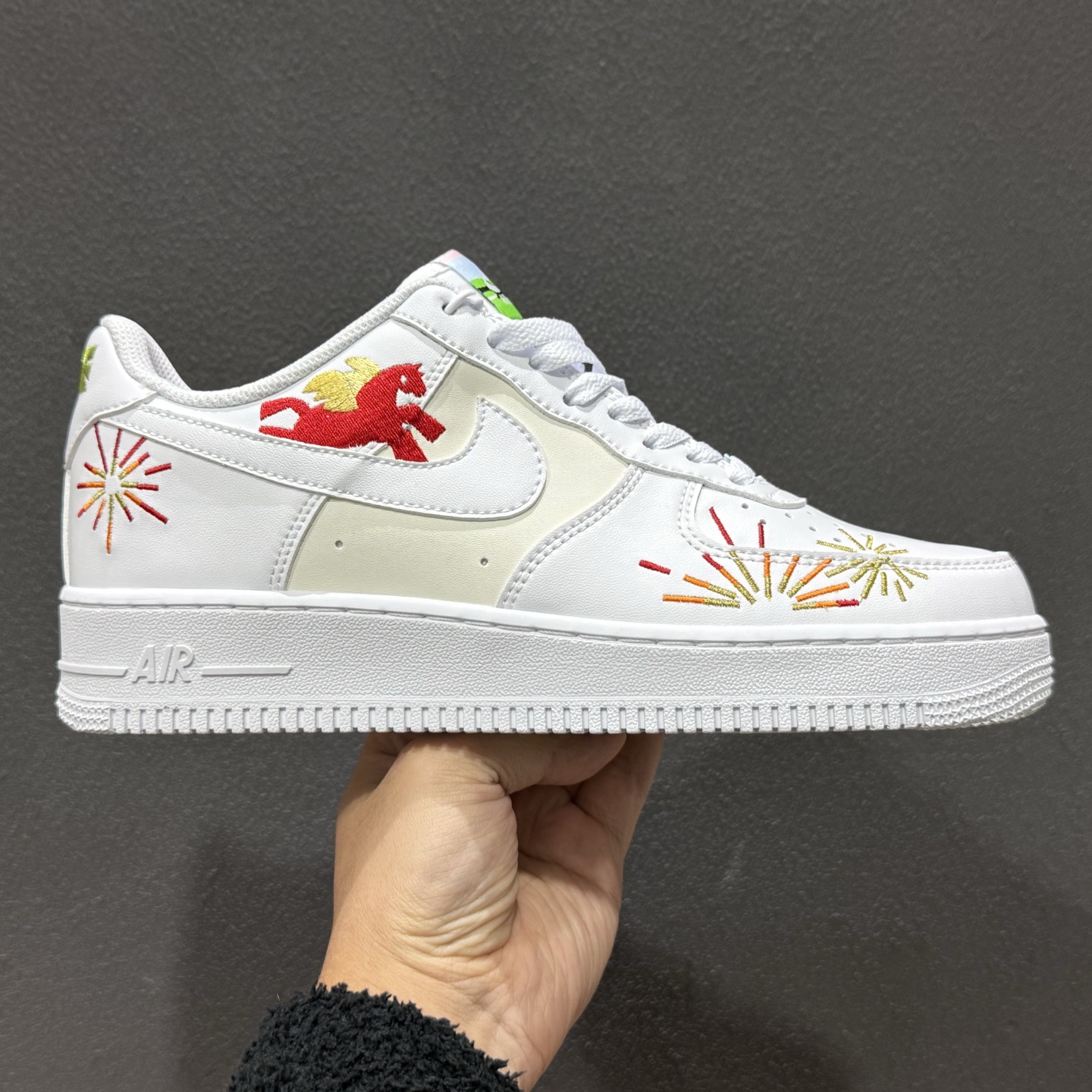 Nike Air Force 1’07 Low 马年限定 空军一号低帮休闲板鞋 IQ1133-111