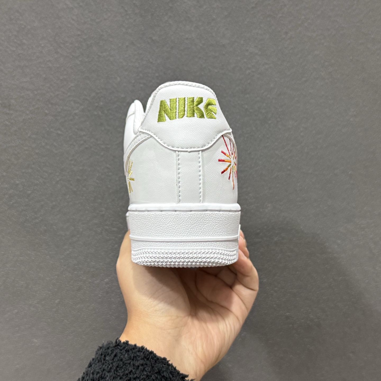 Nike Air Force 1'07 Low 马年限定 空军一号低帮休闲板鞋 IQ1133-111