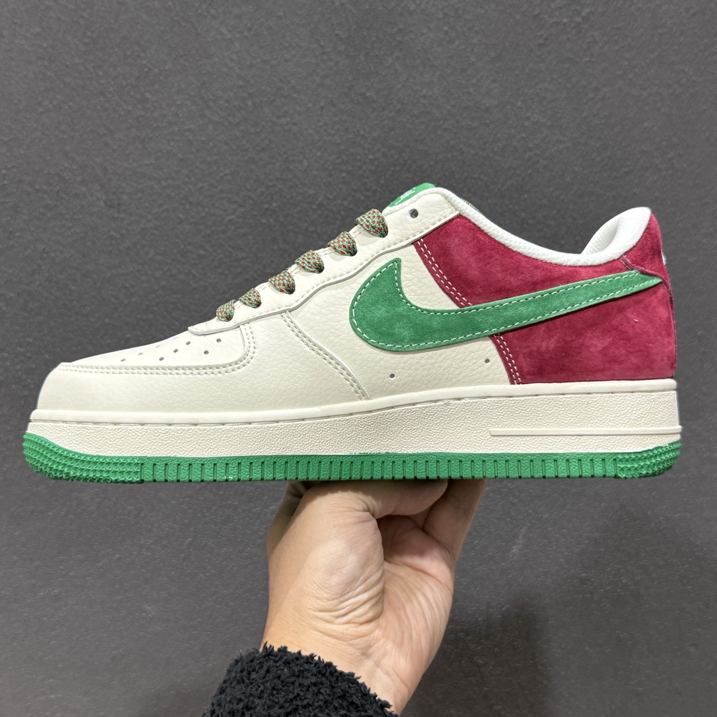 Nike Air Force 1'07 Low 联名款 空军一号低帮休闲板鞋 XD9314-615 Nike Air Force 1'07 Low 联名款 空军一号低帮休闲板鞋 XD9314-615