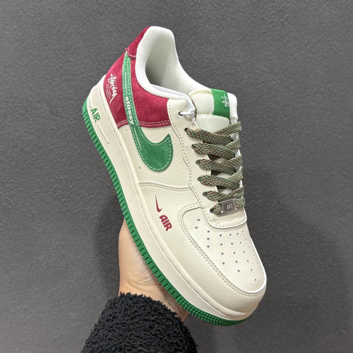 Nike Air Force 1'07 Low 联名款 空军一号低帮休闲板鞋 XD9314-615 Nike Air Force 1'07 Low 联名款 空军一号低帮休闲板鞋 XD9314-615