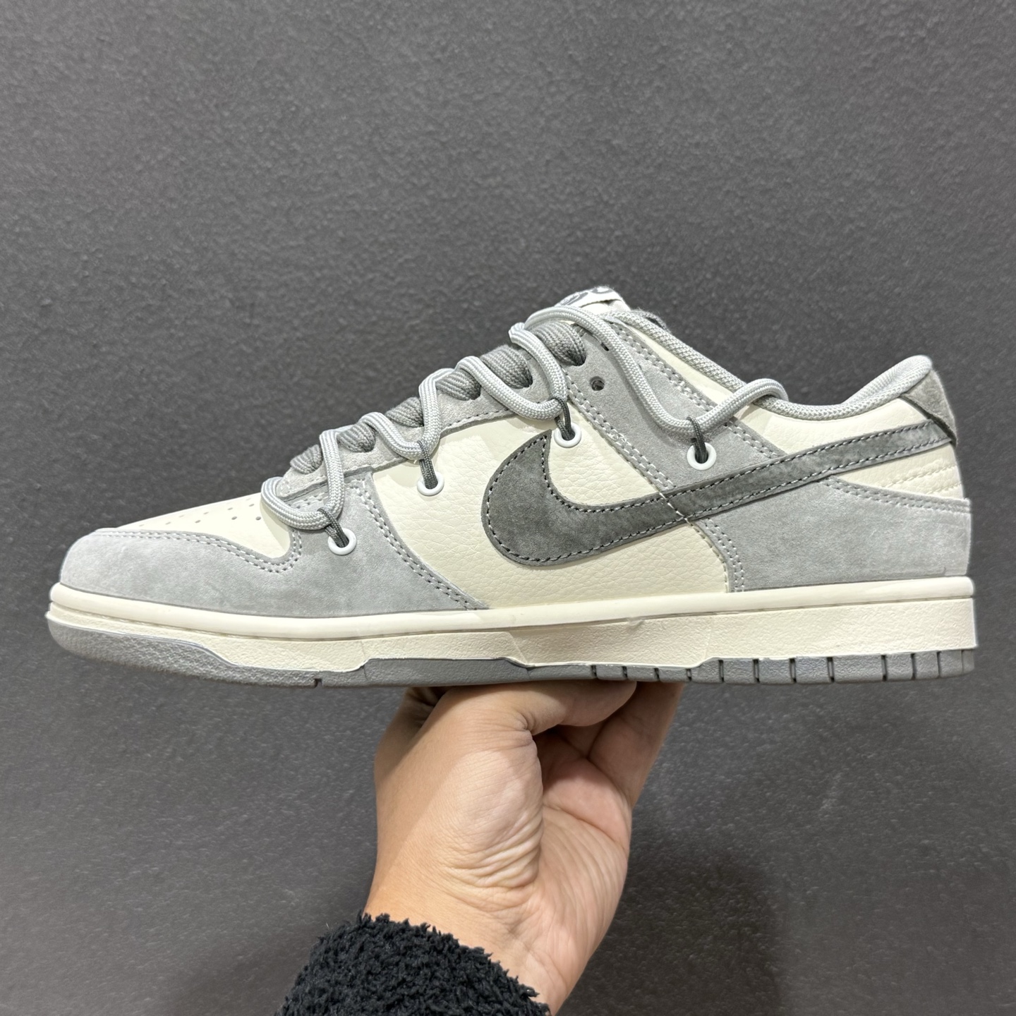The North Face x Nike Dunk Low 米灰猪八革绑带 JP2026-102 The North Face x Nike Dunk Low 米灰猪八革绑带 JP2026-102