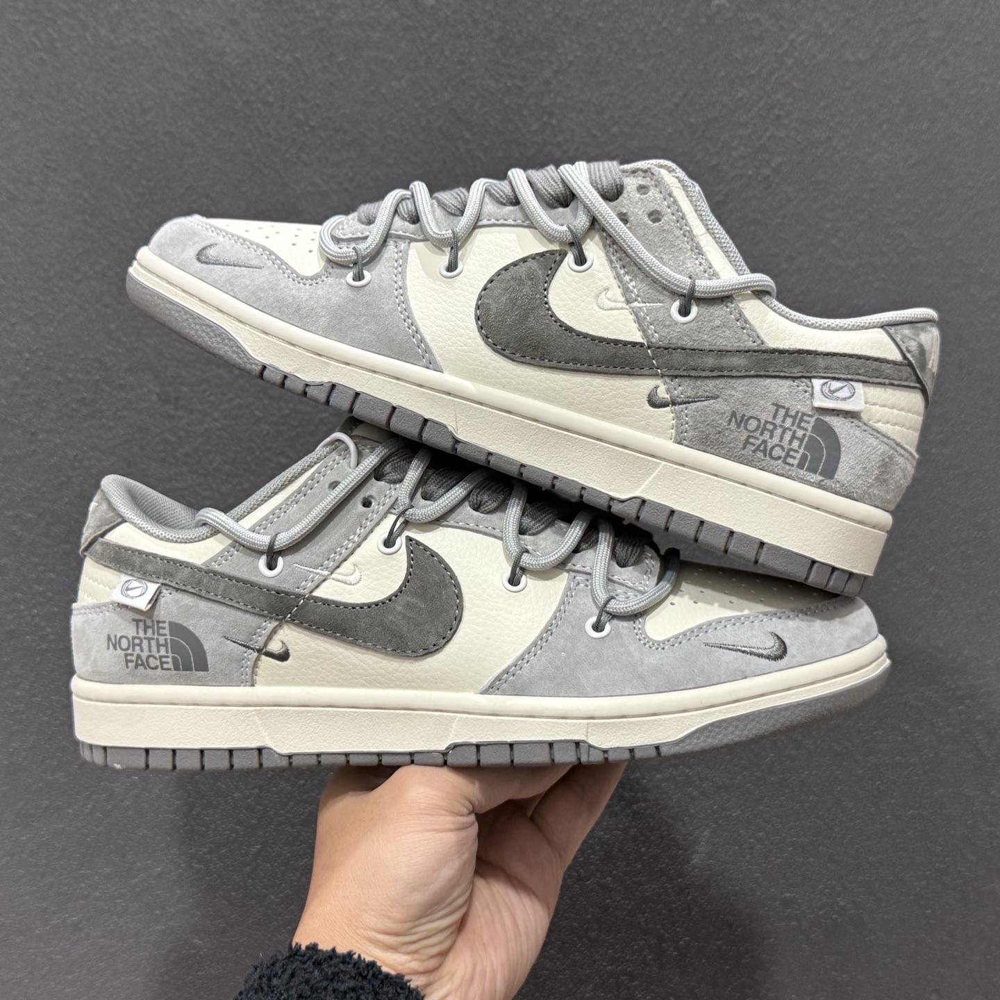 The North Face x Nike Dunk Low 米灰猪八革绑带 JP2026-102 The North Face x Nike Dunk Low 米灰猪八革绑带 JP2026-102