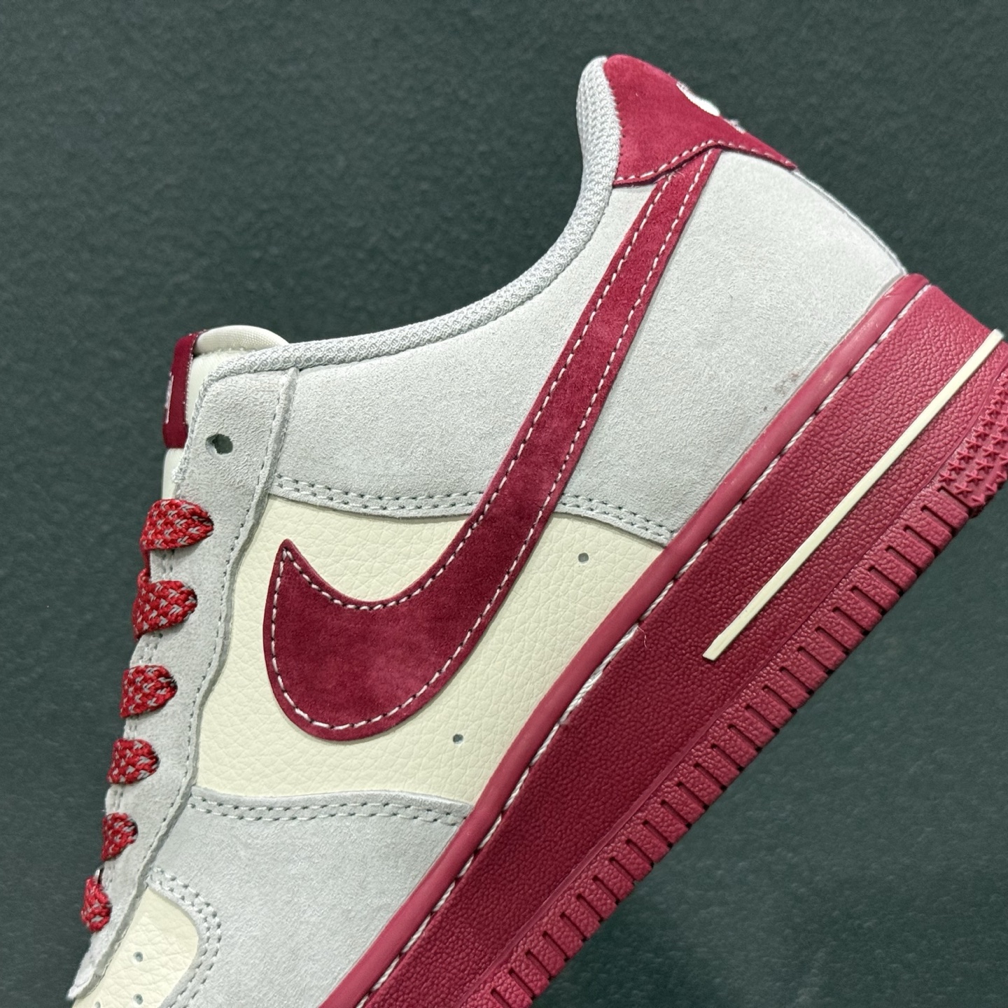 Nike Air Force 1 Low 斯图西联名 JP8028-076 Nike Air Force 1 Low 斯图西联名 JP8028-076