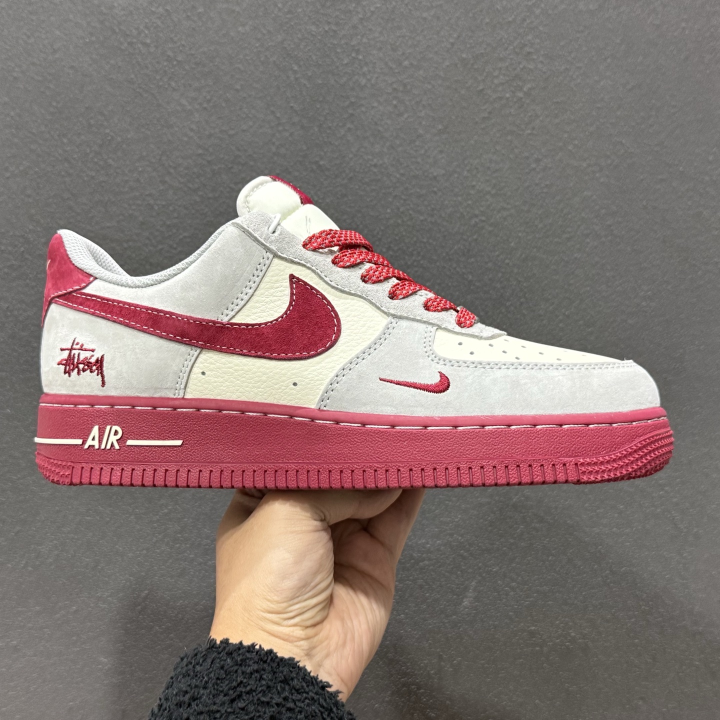 Nike Air Force 1 Low 斯图西联名 JP8028-076 Nike Air Force 1 Low 斯图西联名 JP8028-076