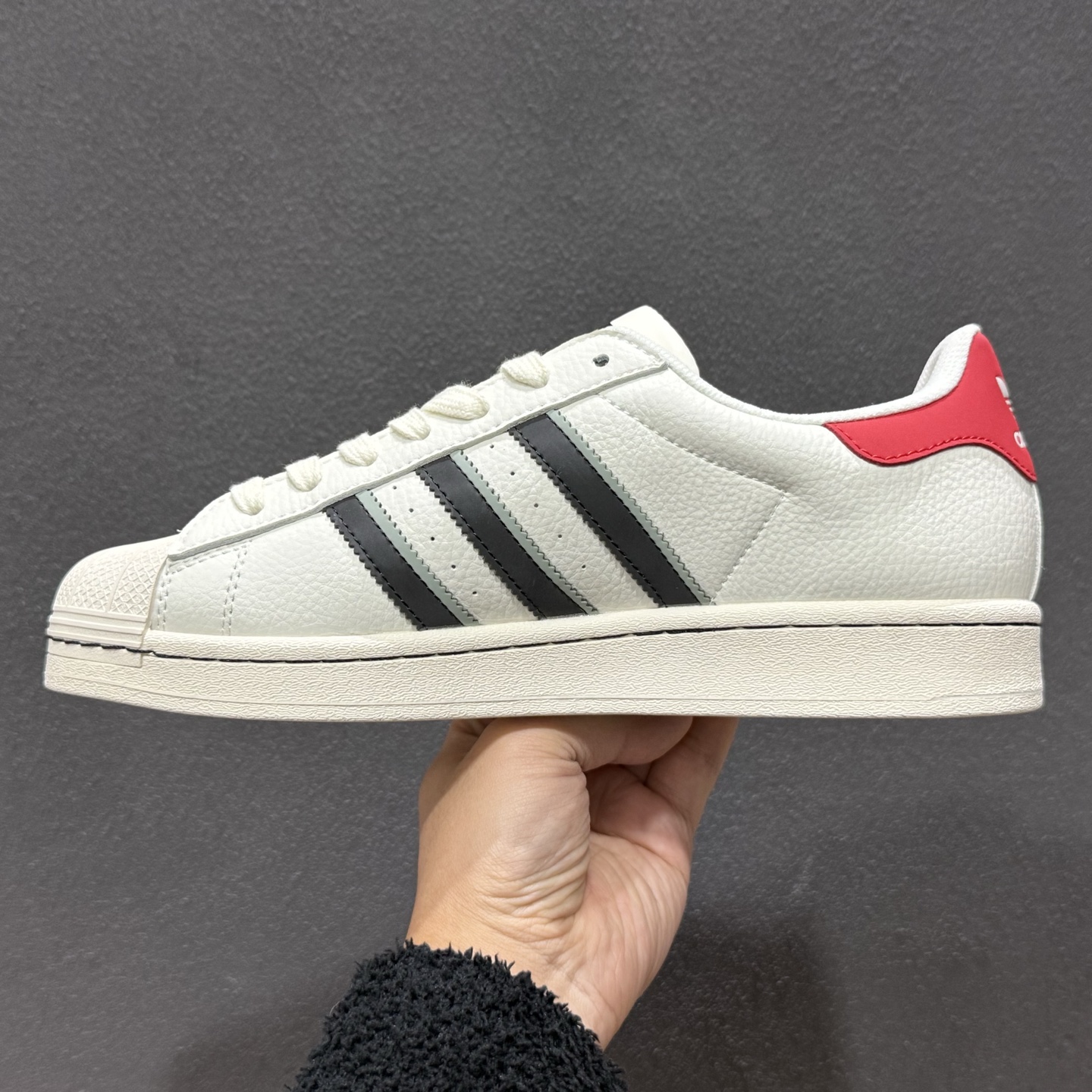 2026年新款限量发售Ad Superstar 定制配色 三叶草低帮休闲百搭贝壳头板鞋 “Supreme联名-马年限定” JX8905 2026年新款限量发售Ad Superstar 定制配色 三叶草低帮休闲百搭贝壳头板鞋 “Supreme联名-马年限定” JX8905